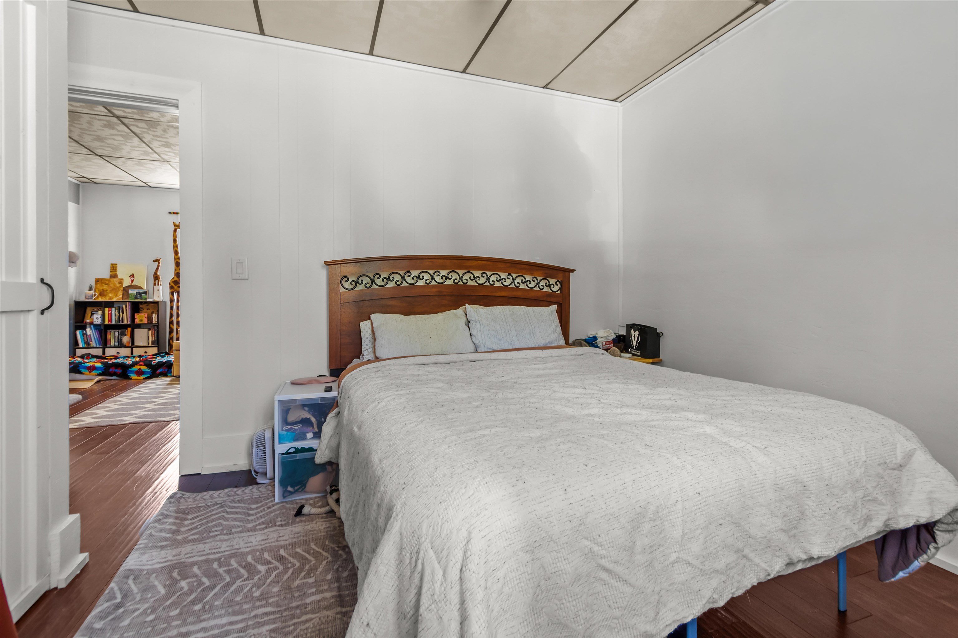 22 E 12TH Street