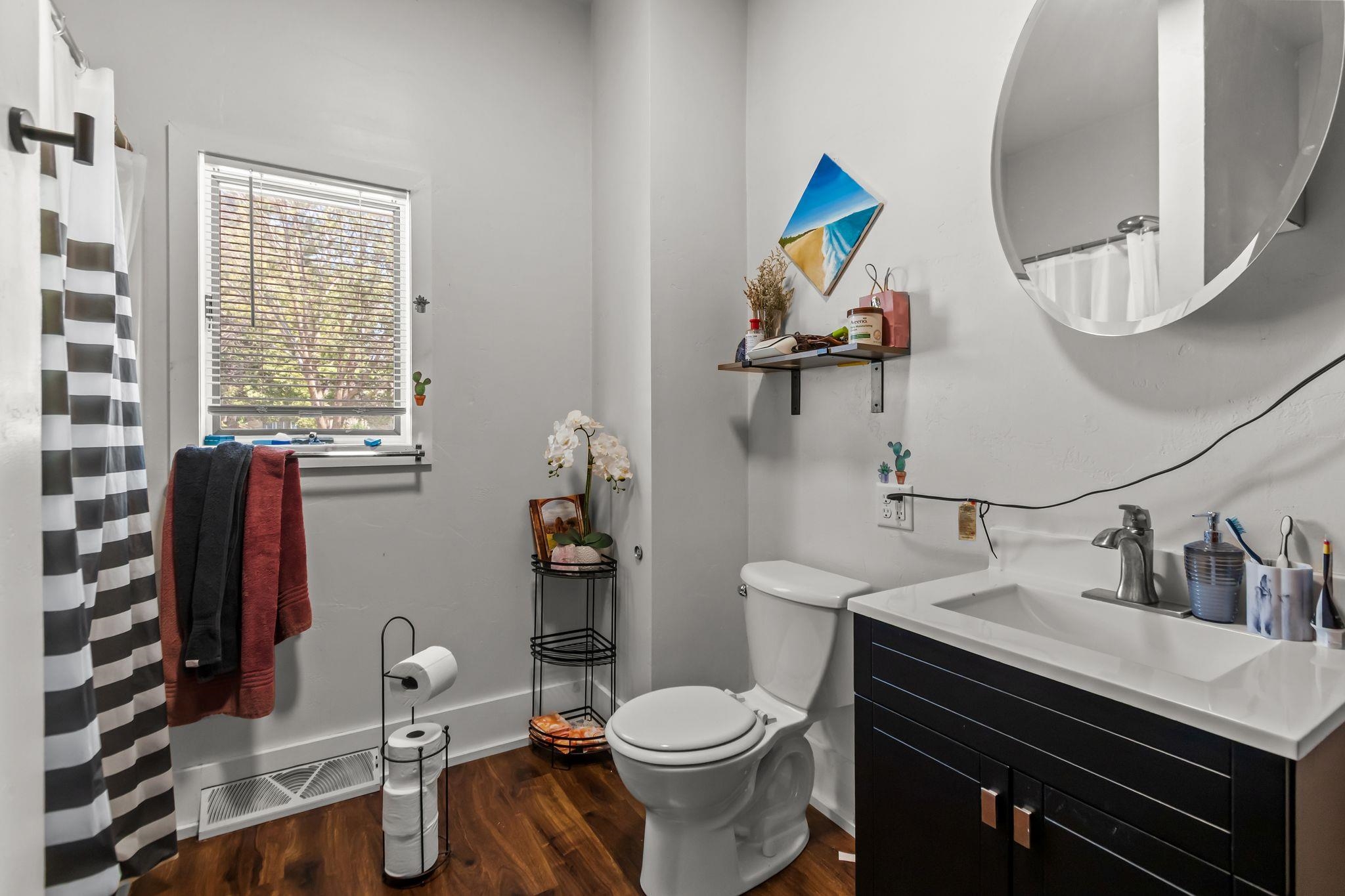 22 E 12TH Street