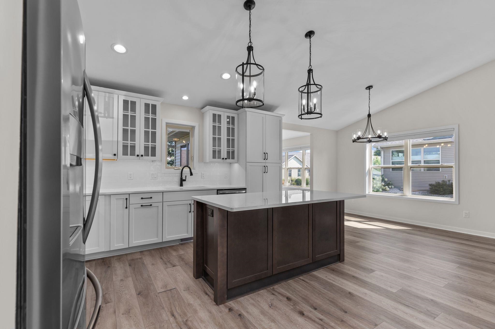 1365 CANDLELIGHT Lane