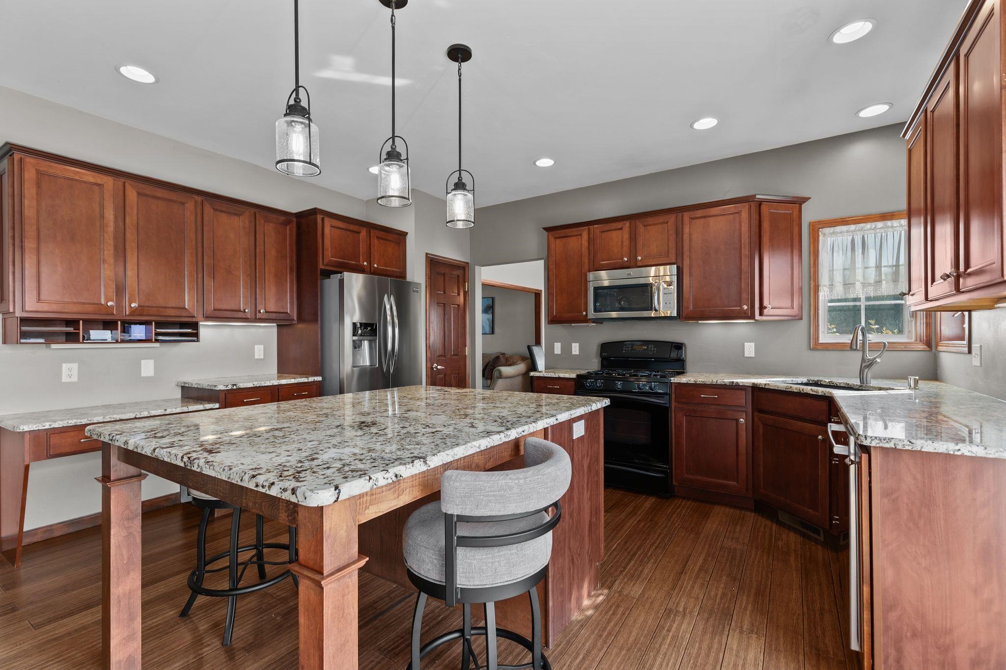 W6967 GLEN VALLEY Drive