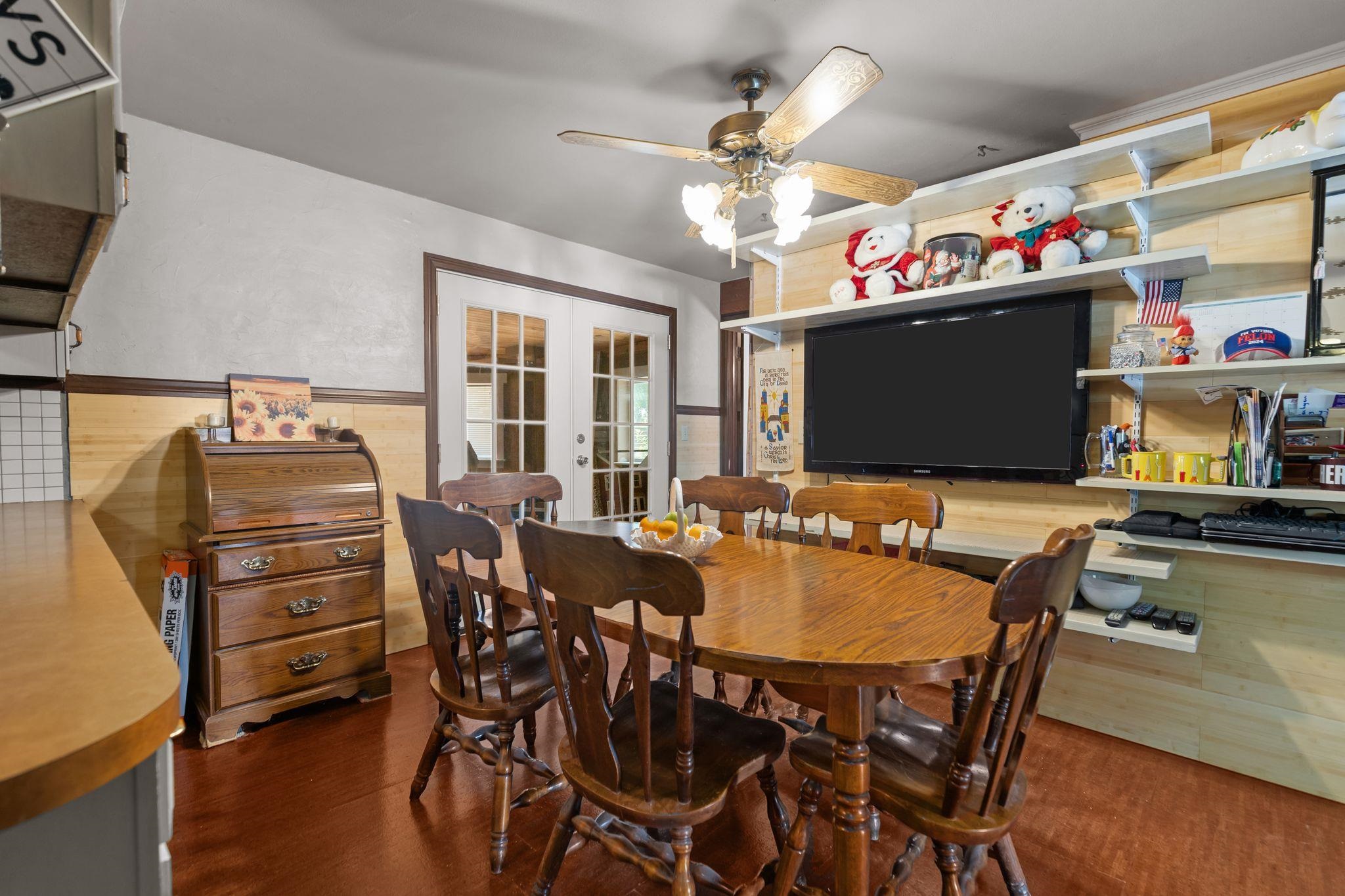 26 BITTERSWEET Court