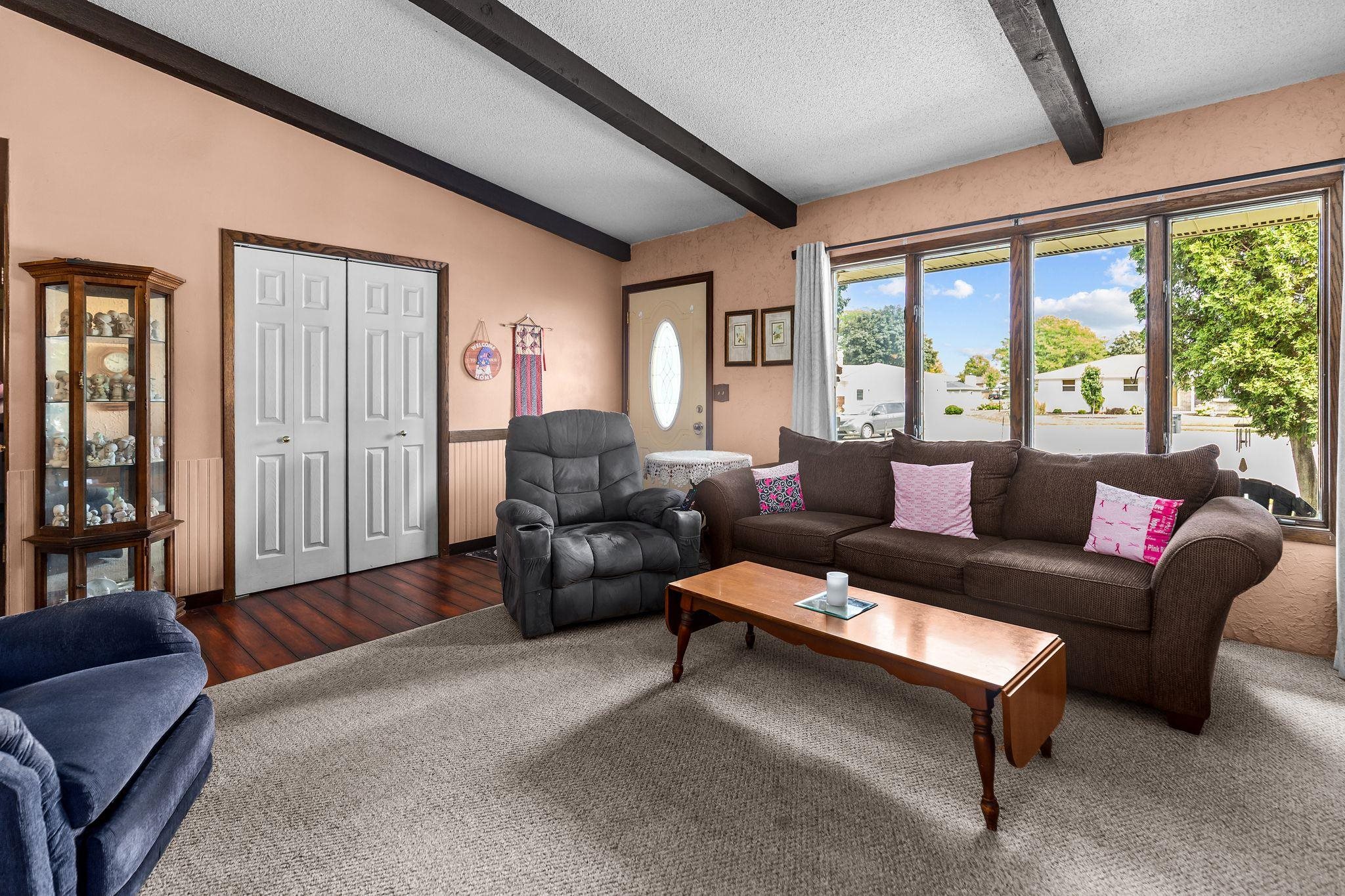 26 BITTERSWEET Court