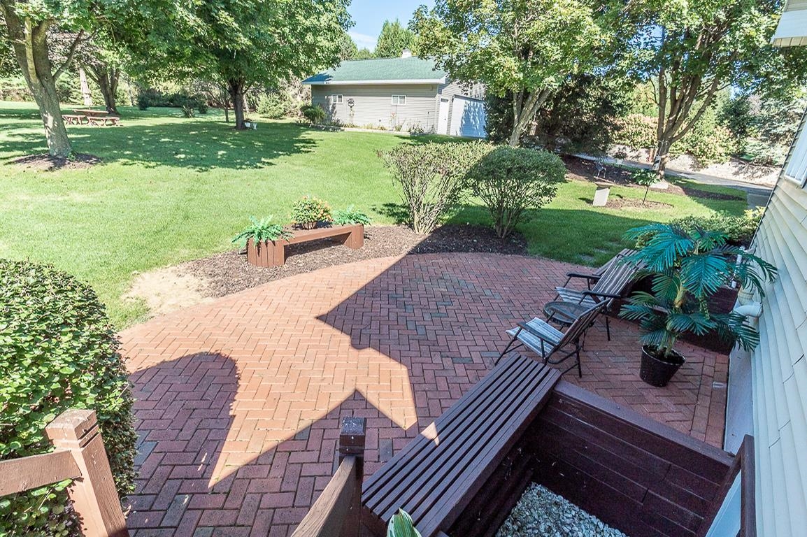N1145 ROENA Lane