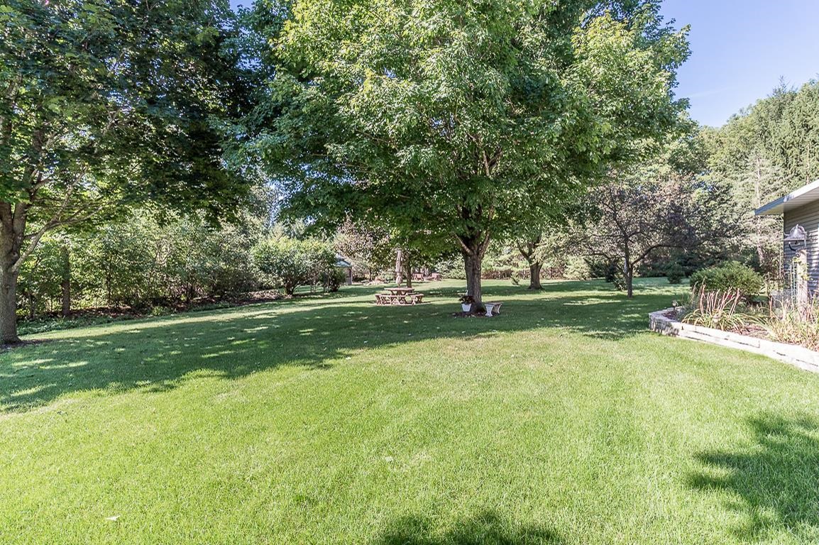N1145 ROENA Lane