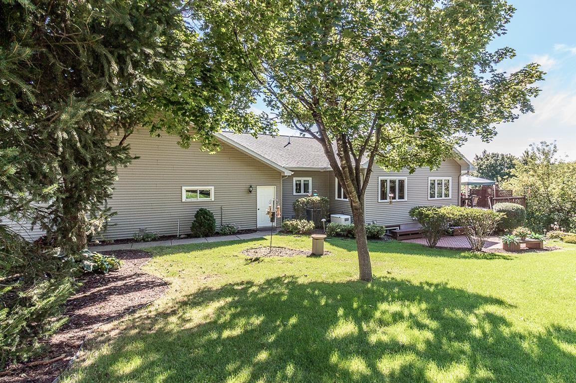 N1145 ROENA Lane