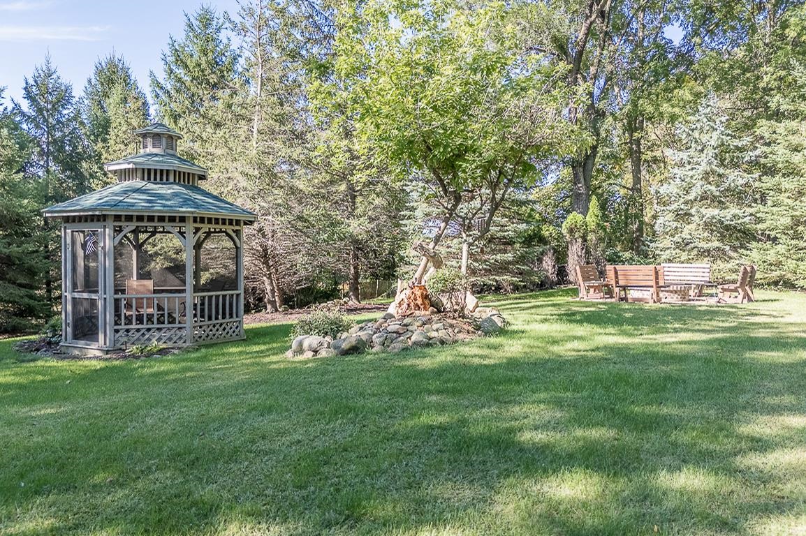 N1145 ROENA Lane