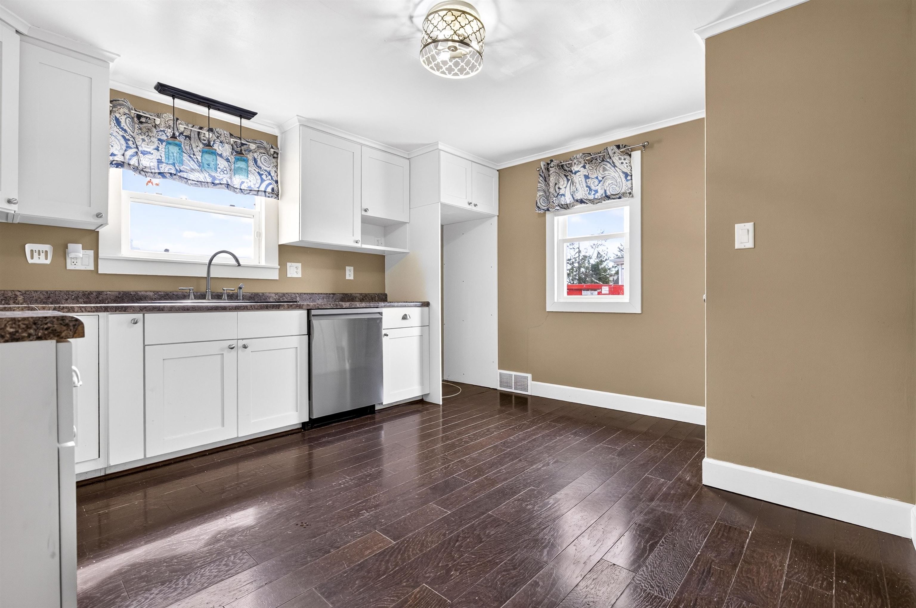 717 5TH Street