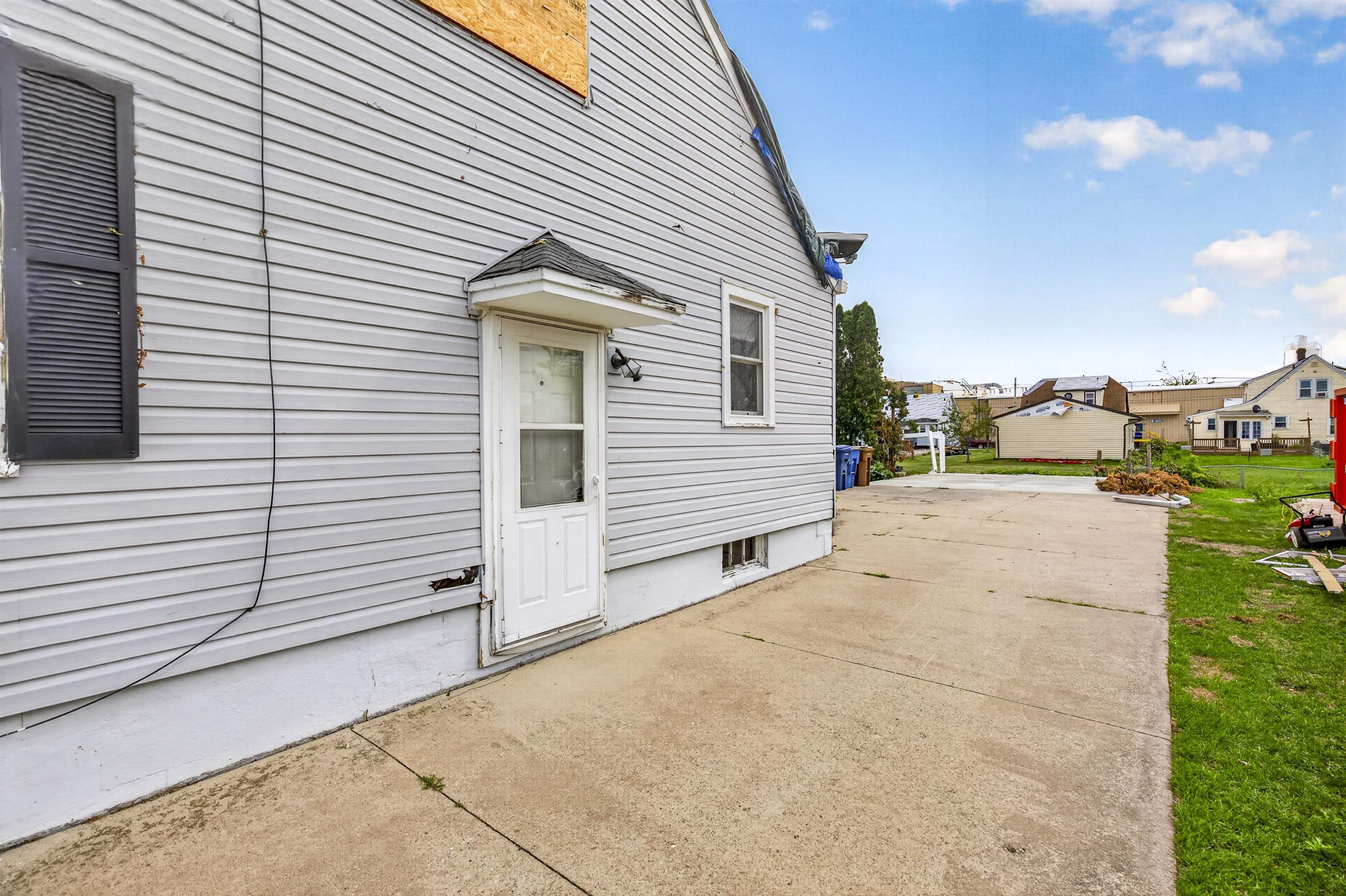 717 5TH Street