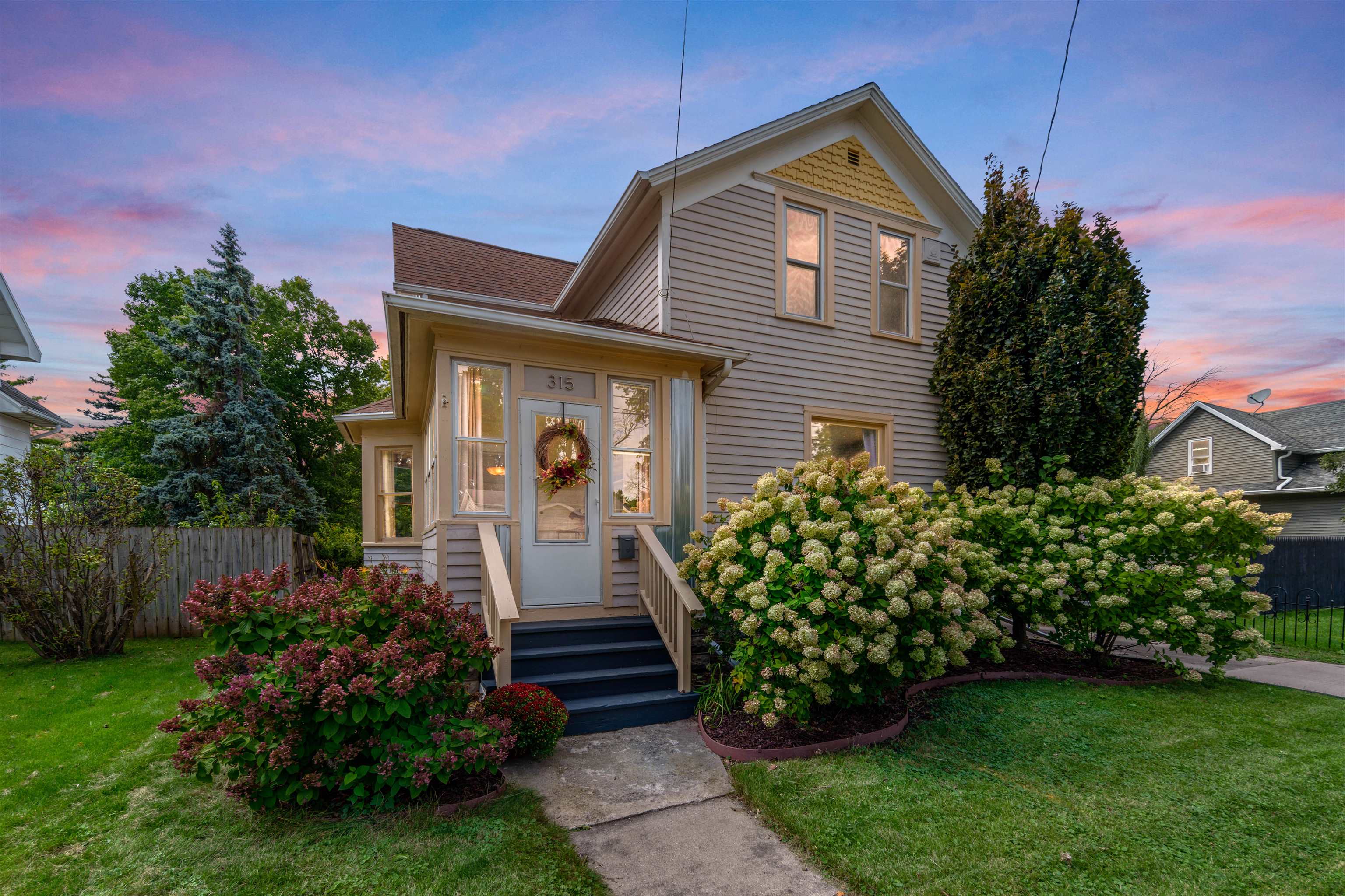 315 VAN Street