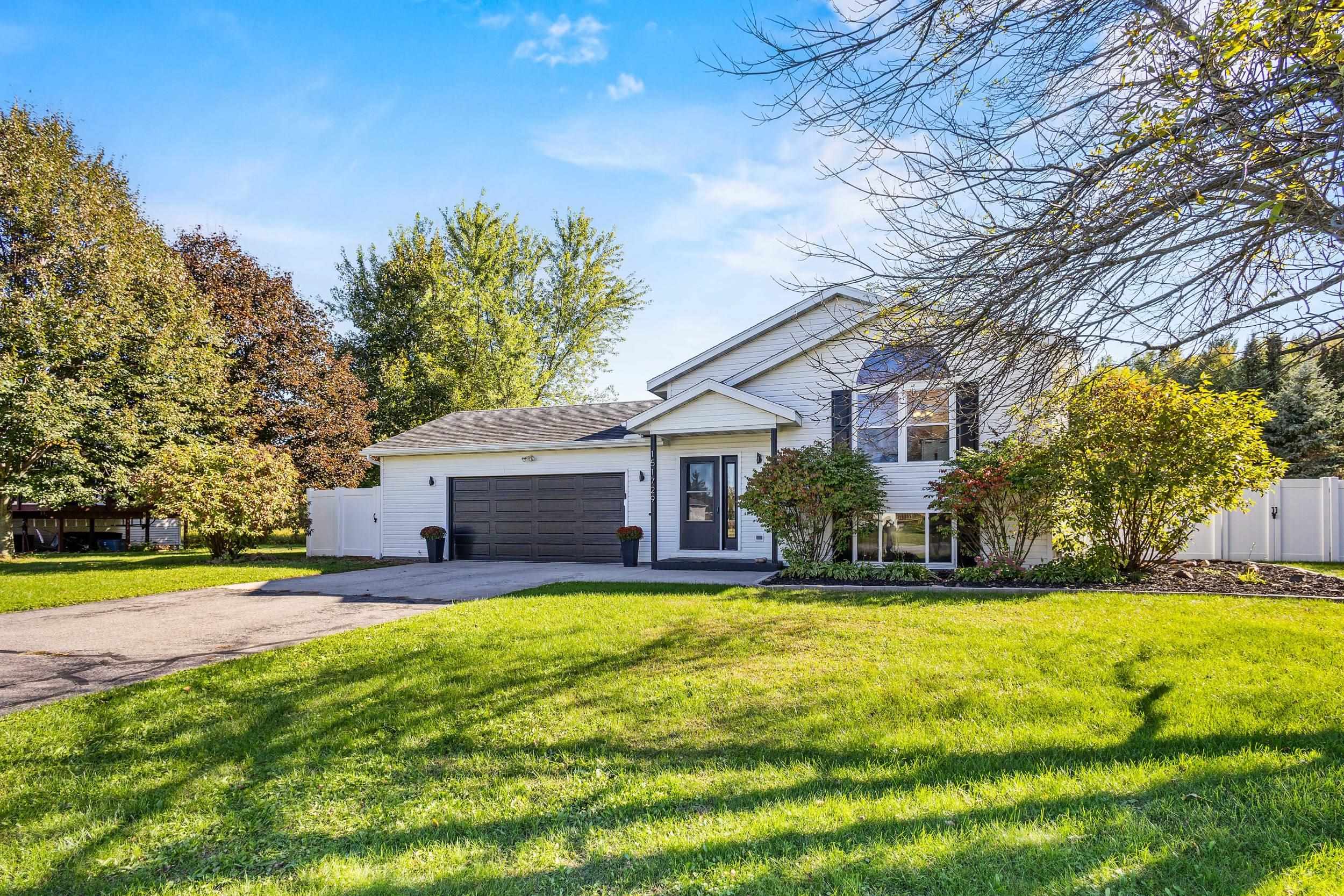 151729 WISTERIA Lane