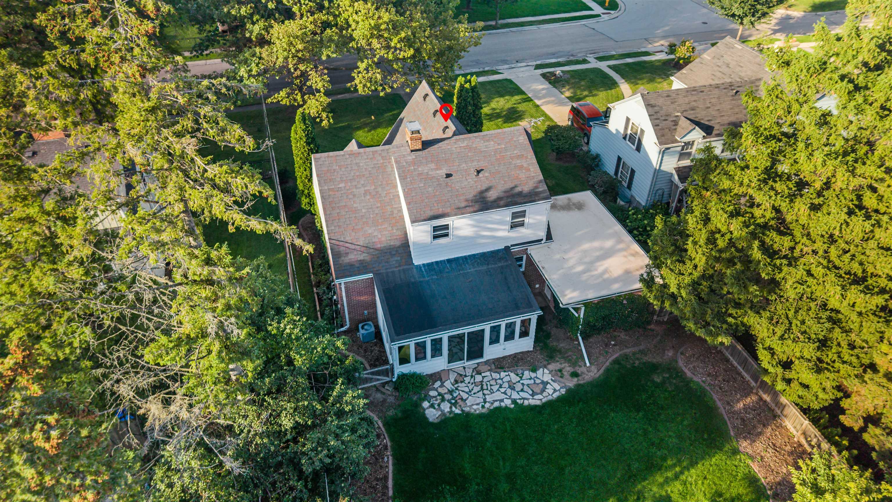 693 CONGRESS Place