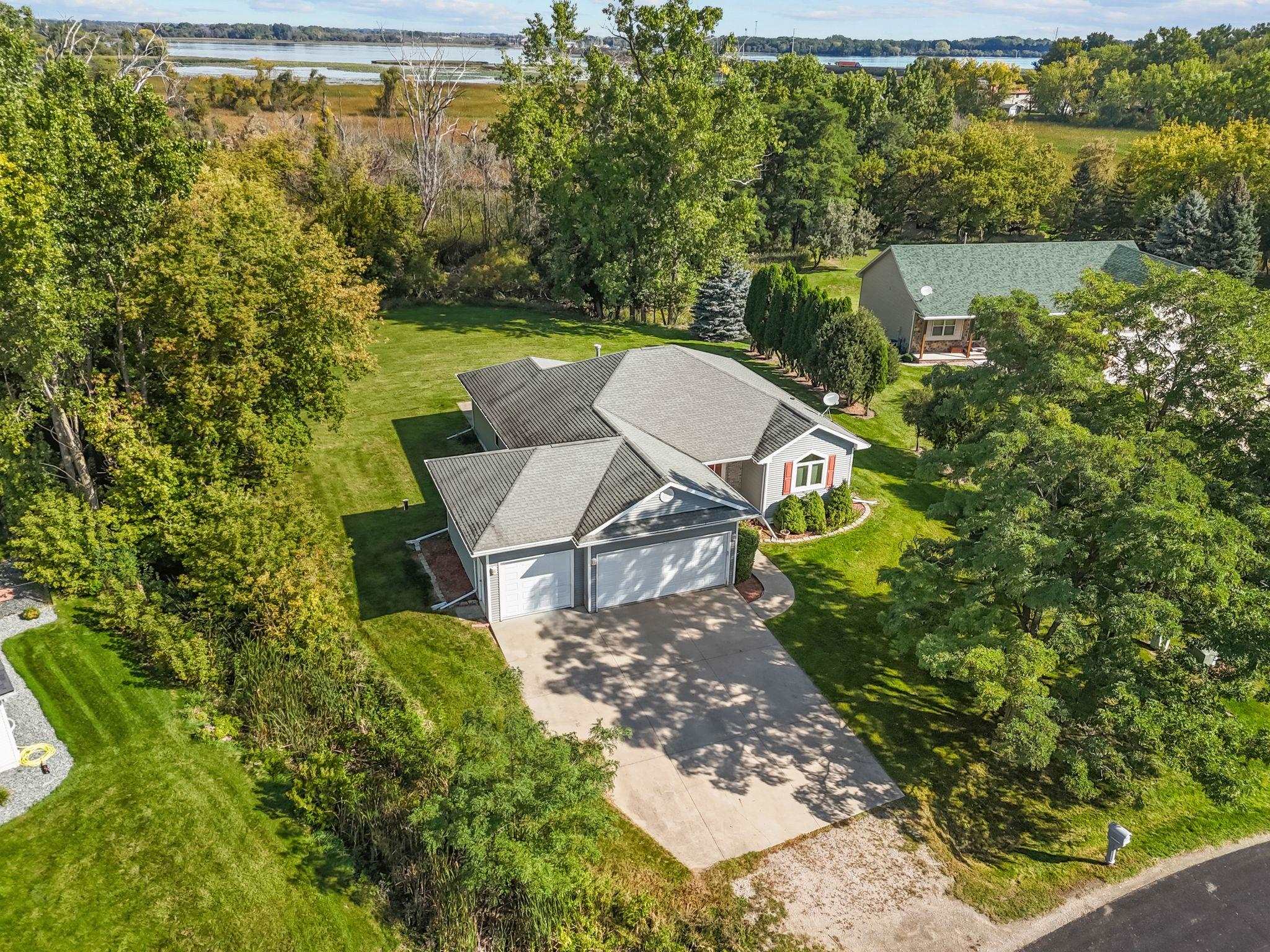 2282 WILLOW WAY Drive