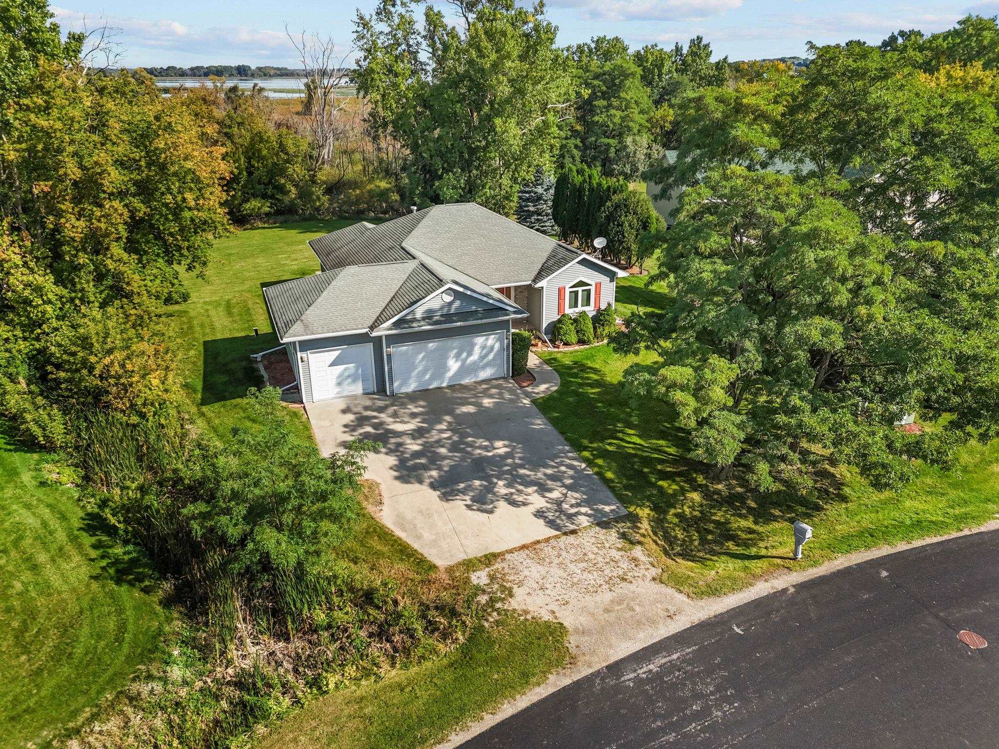 2282 WILLOW WAY Drive
