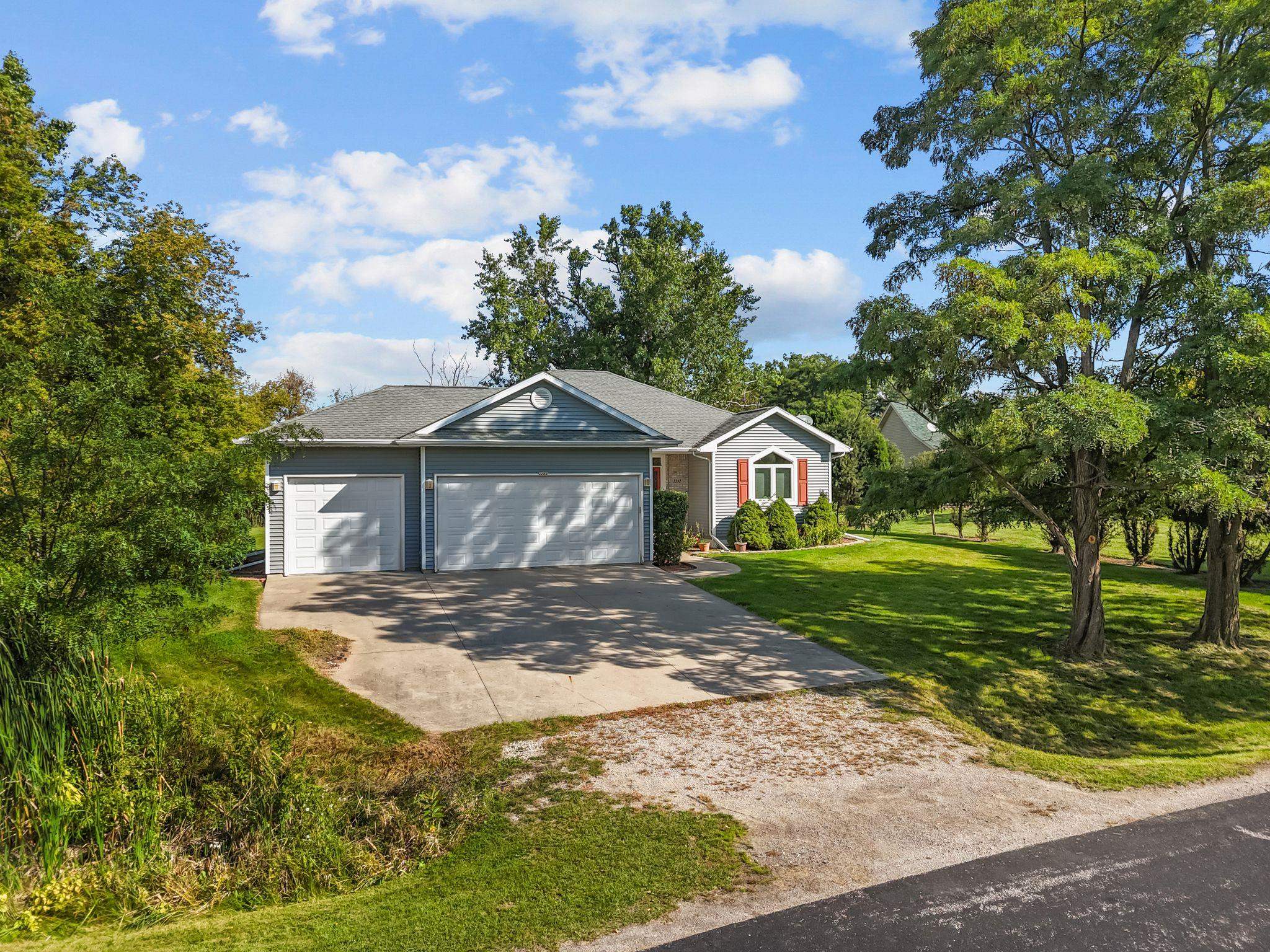 2282 WILLOW WAY Drive