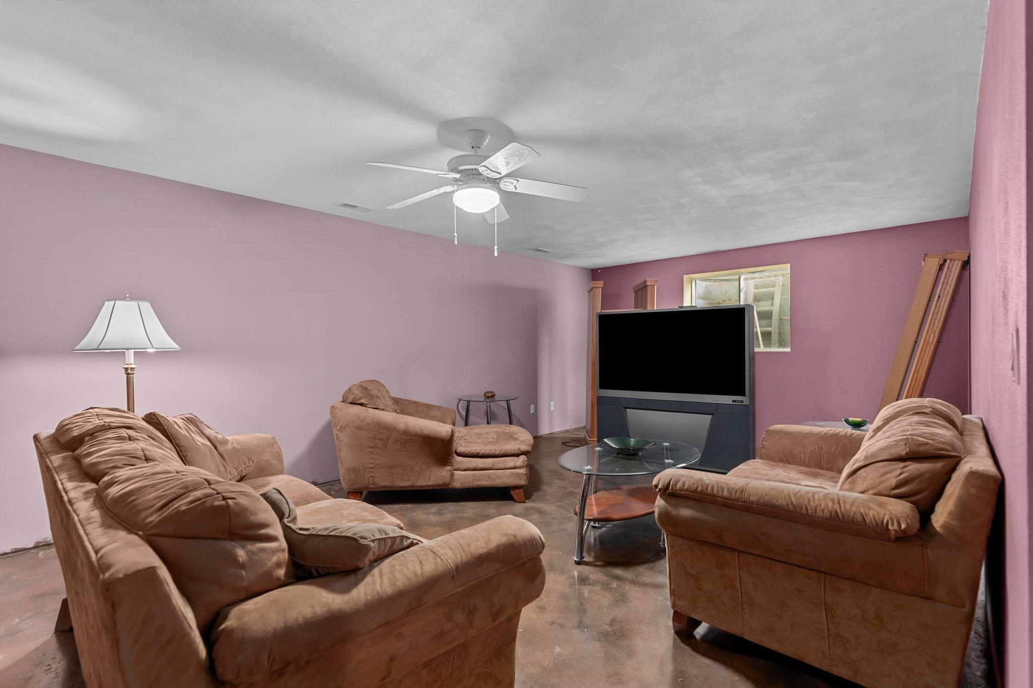 2282 WILLOW WAY Drive