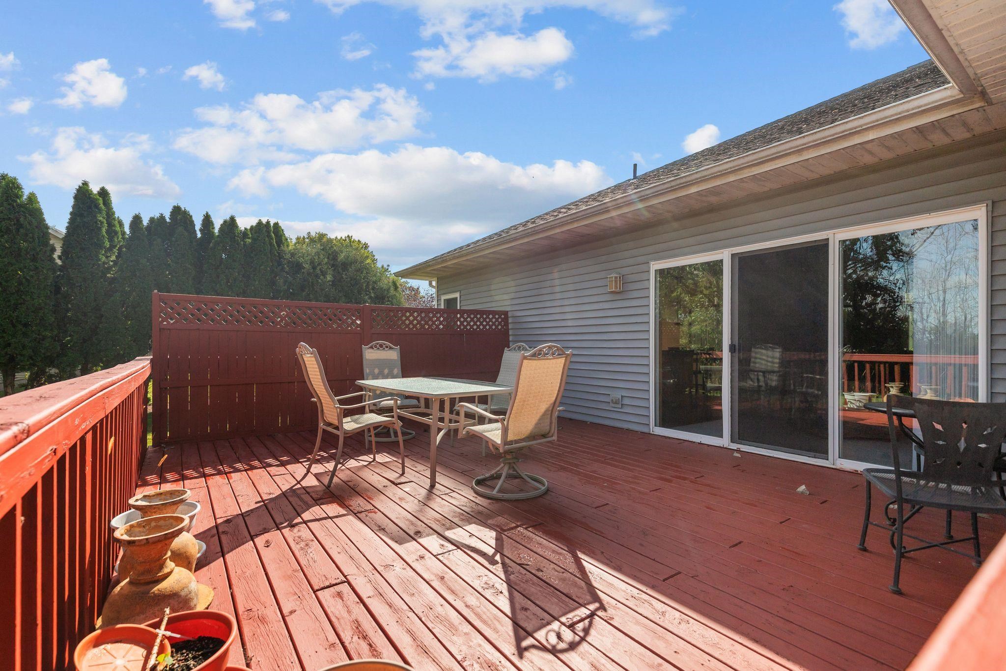2282 WILLOW WAY Drive