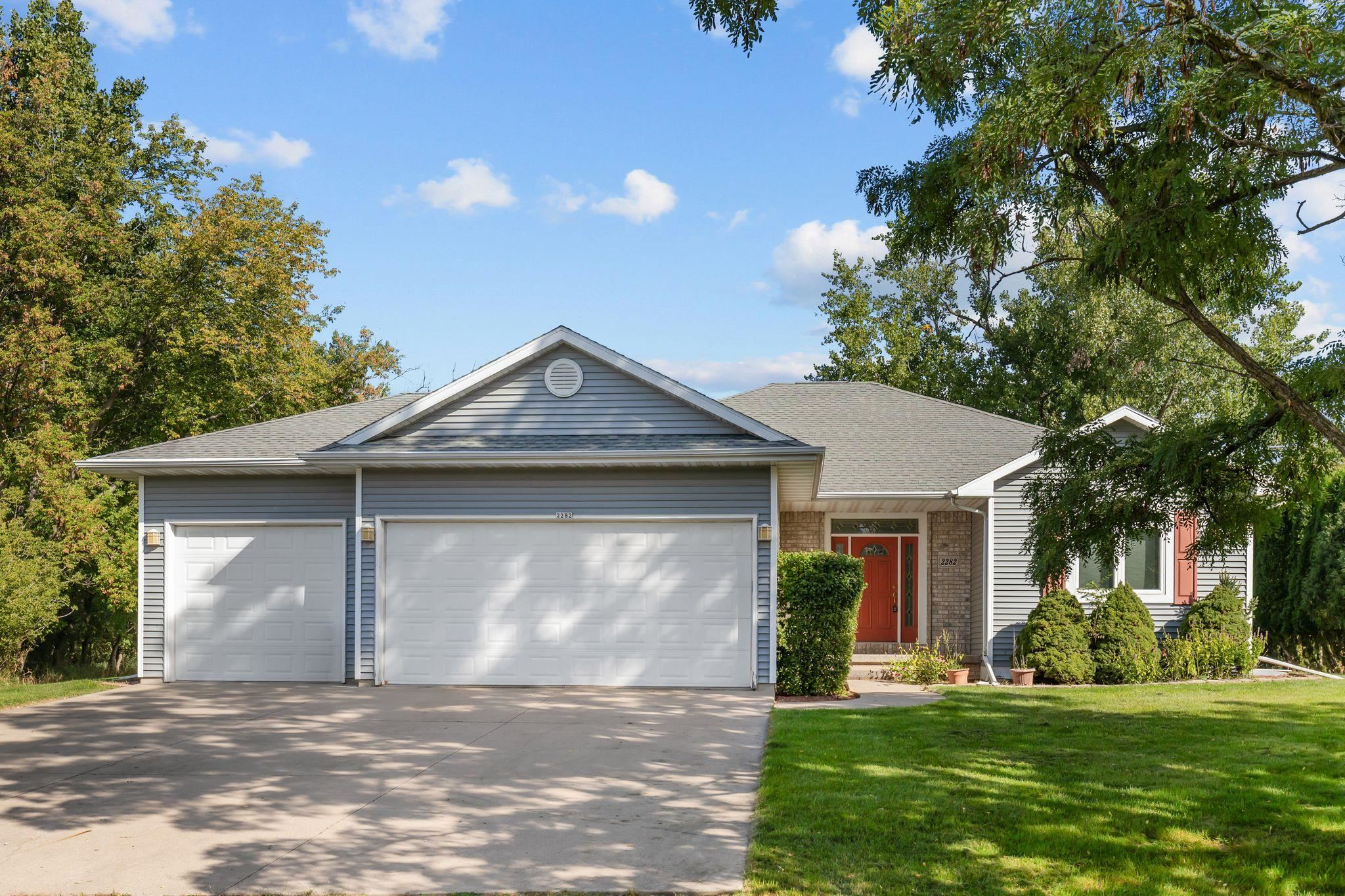 2282 WILLOW WAY Drive