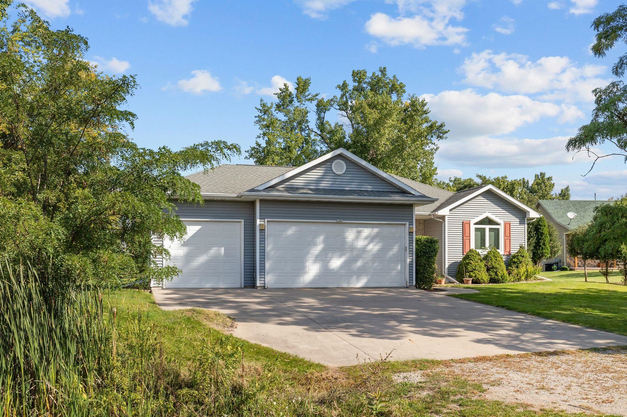 2282 WILLOW WAY Drive