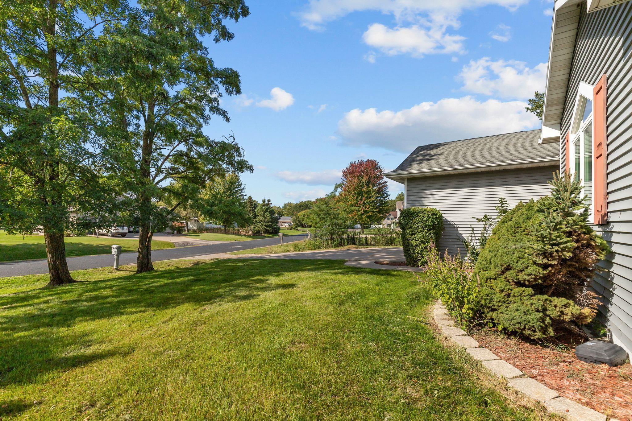 2282 WILLOW WAY Drive