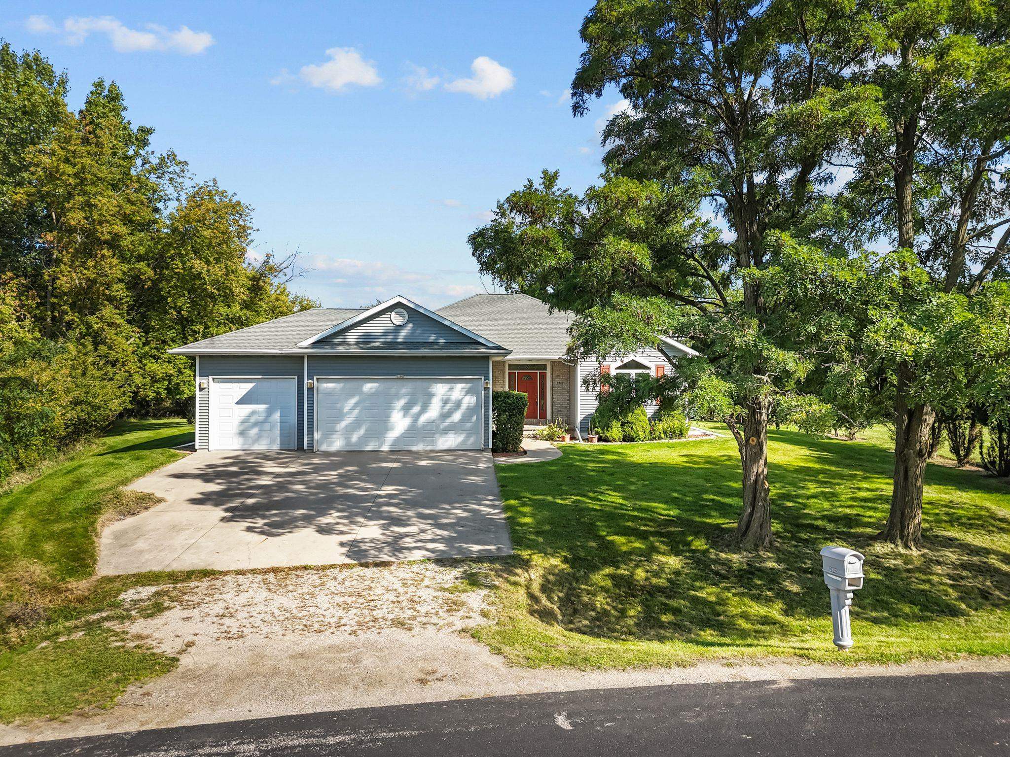2282 WILLOW WAY Drive