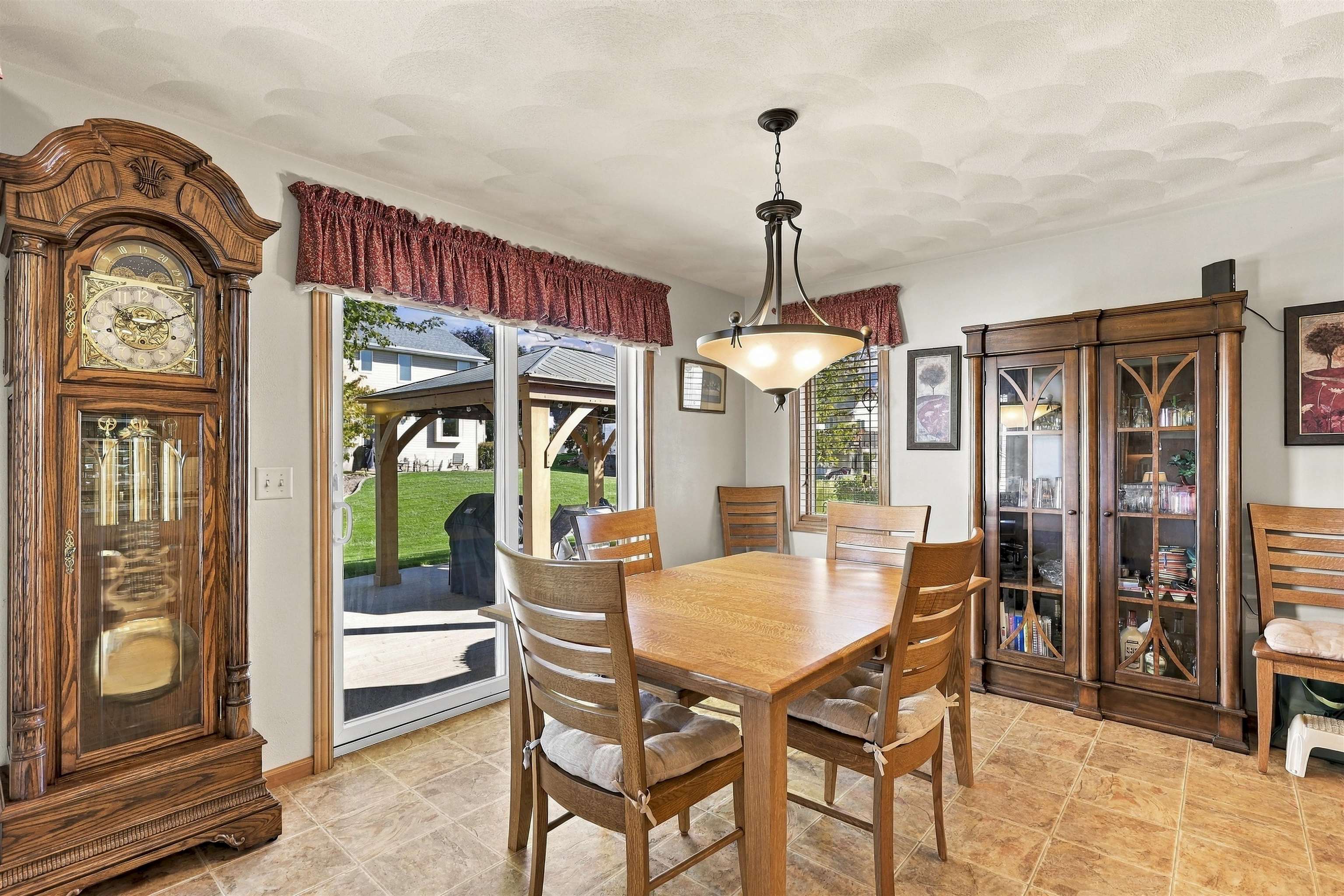 1394 W MASON RIDGE Court