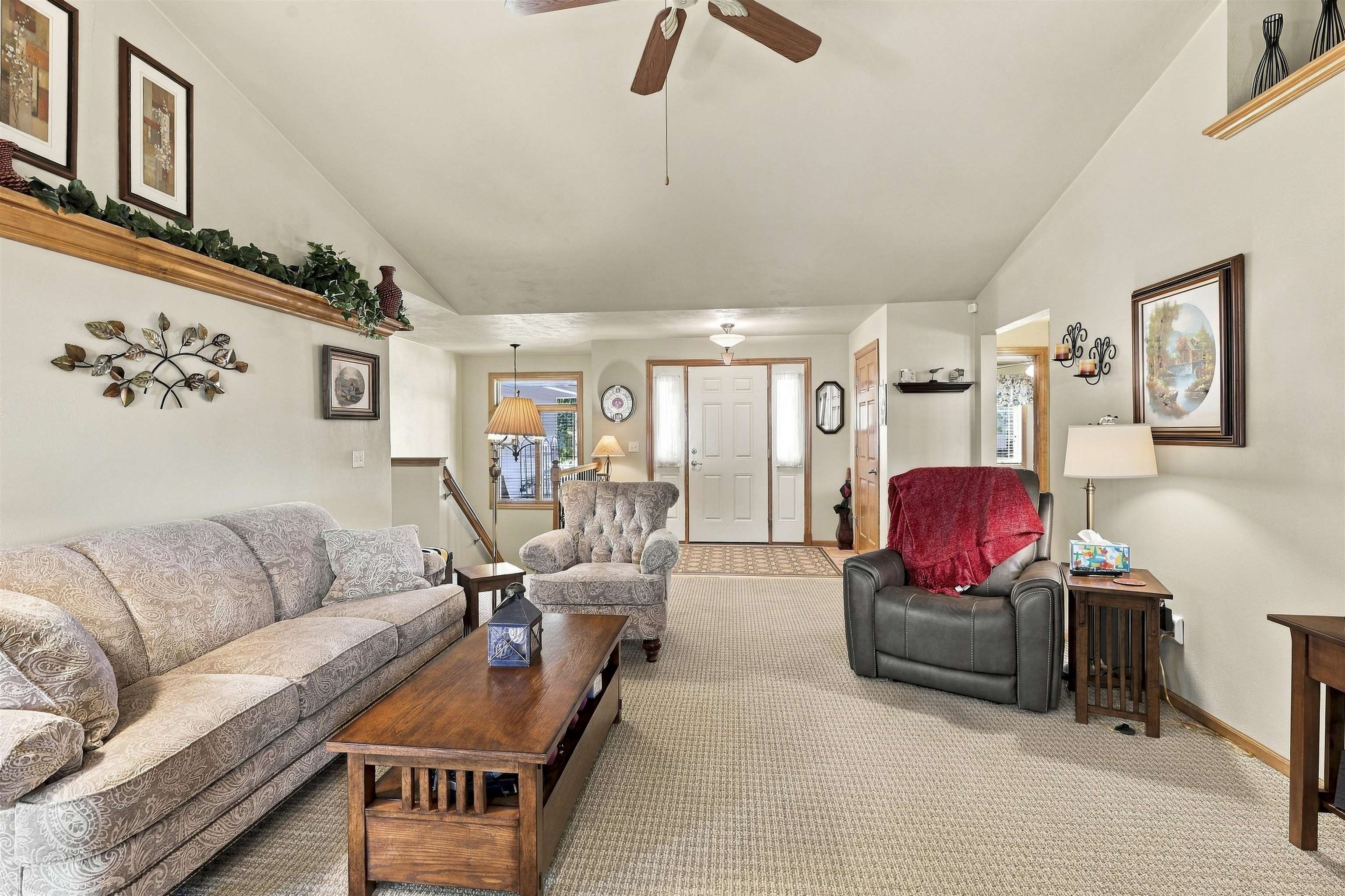 1394 W MASON RIDGE Court