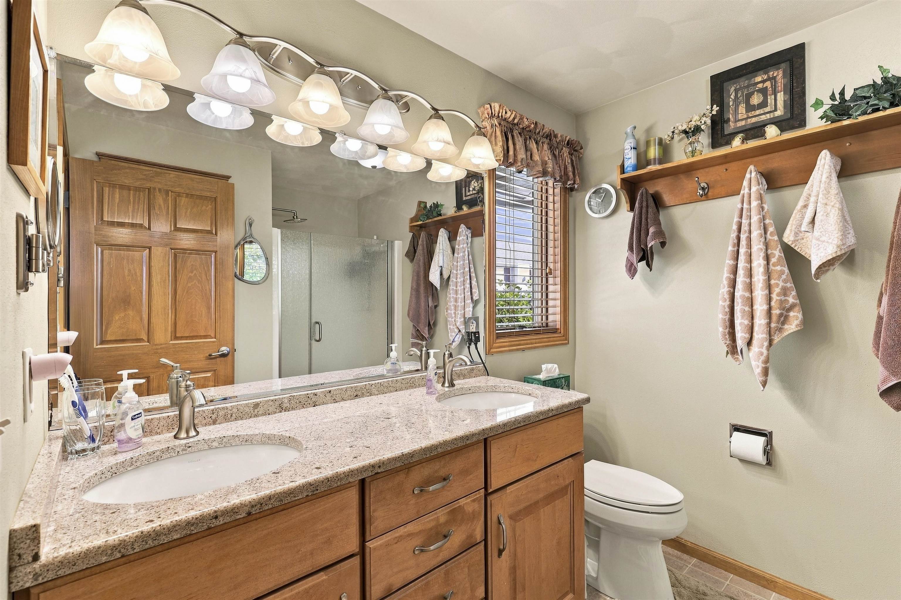 1394 W MASON RIDGE Court