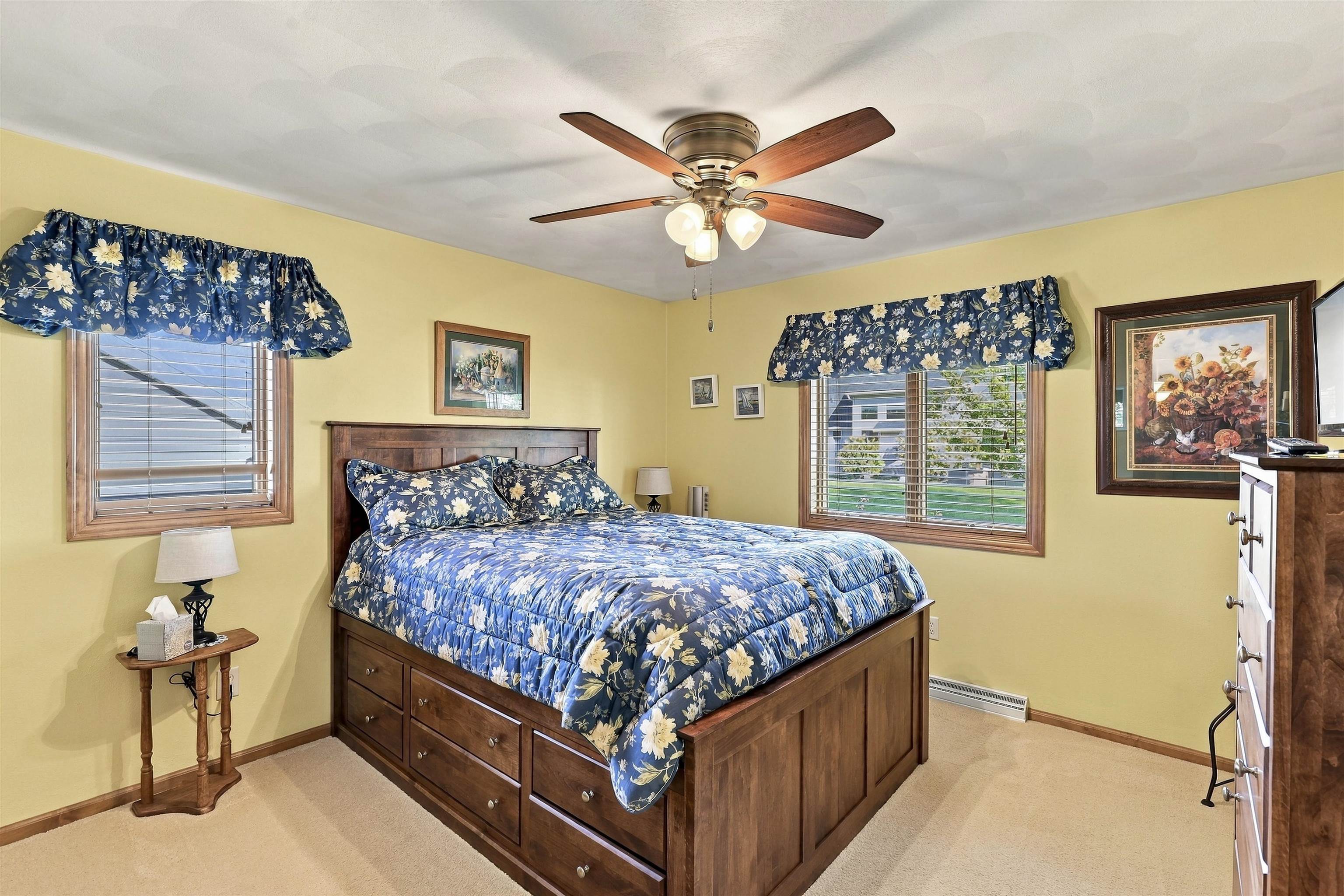 1394 W MASON RIDGE Court