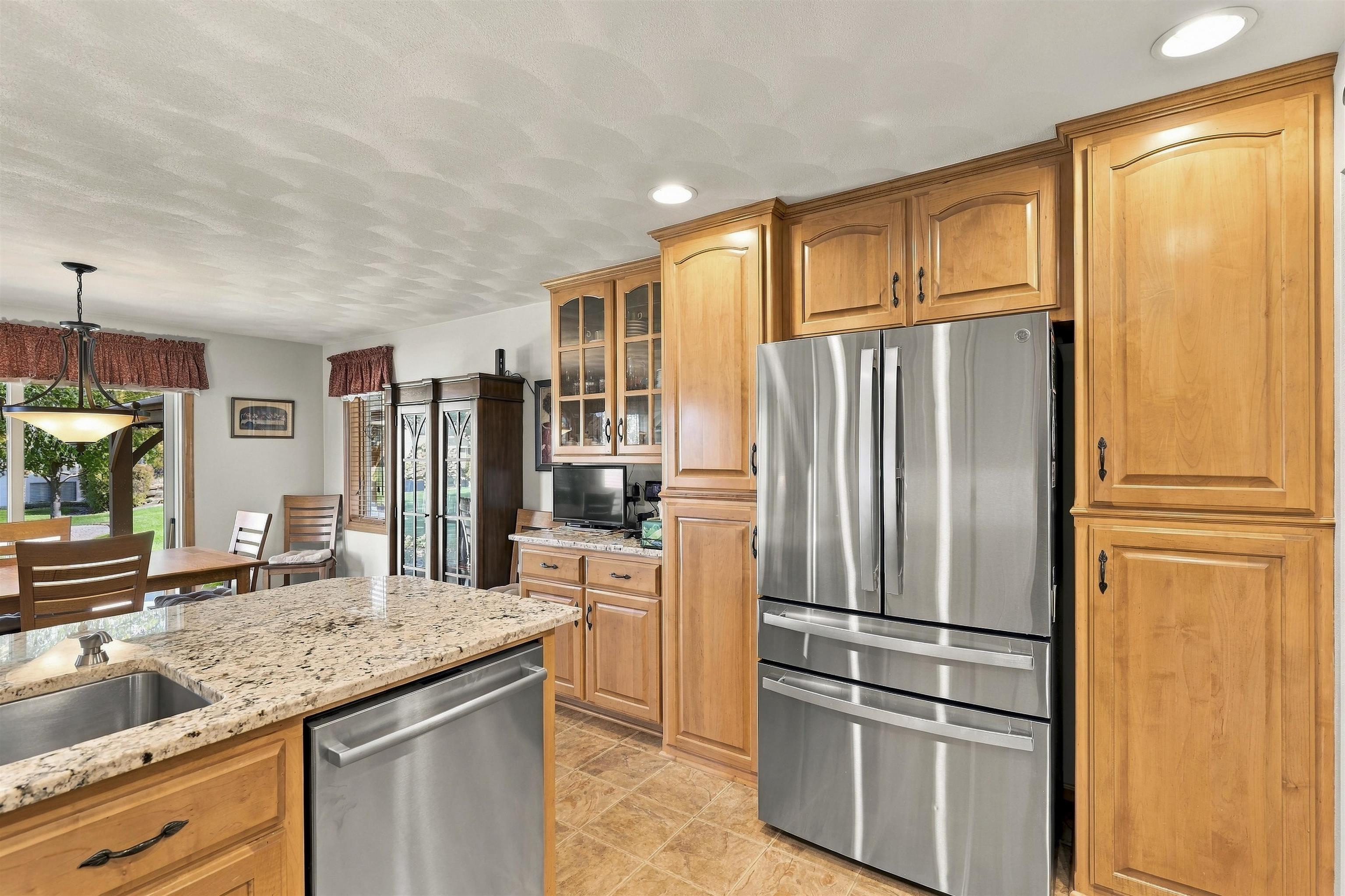 1394 W MASON RIDGE Court