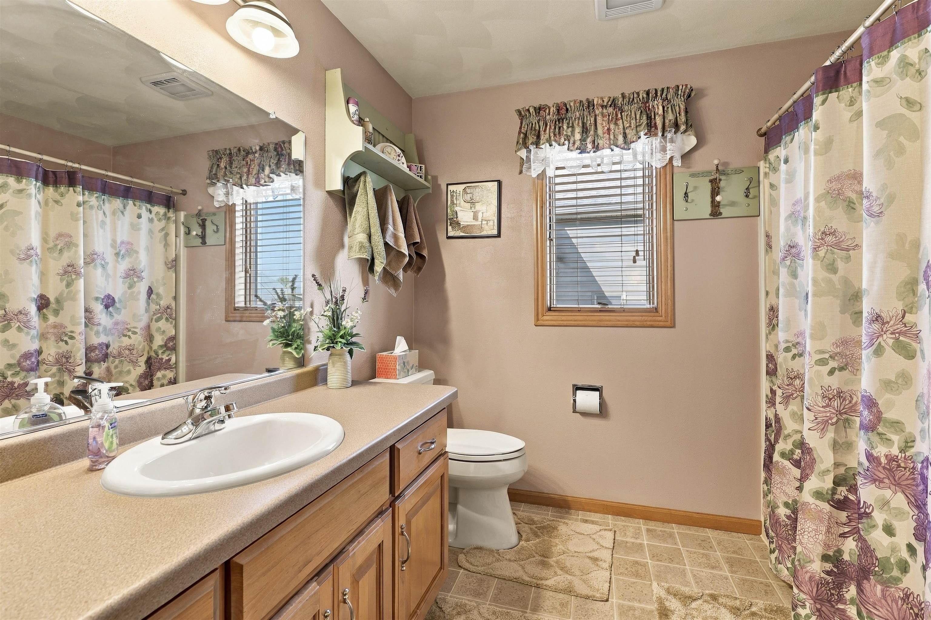 1394 W MASON RIDGE Court
