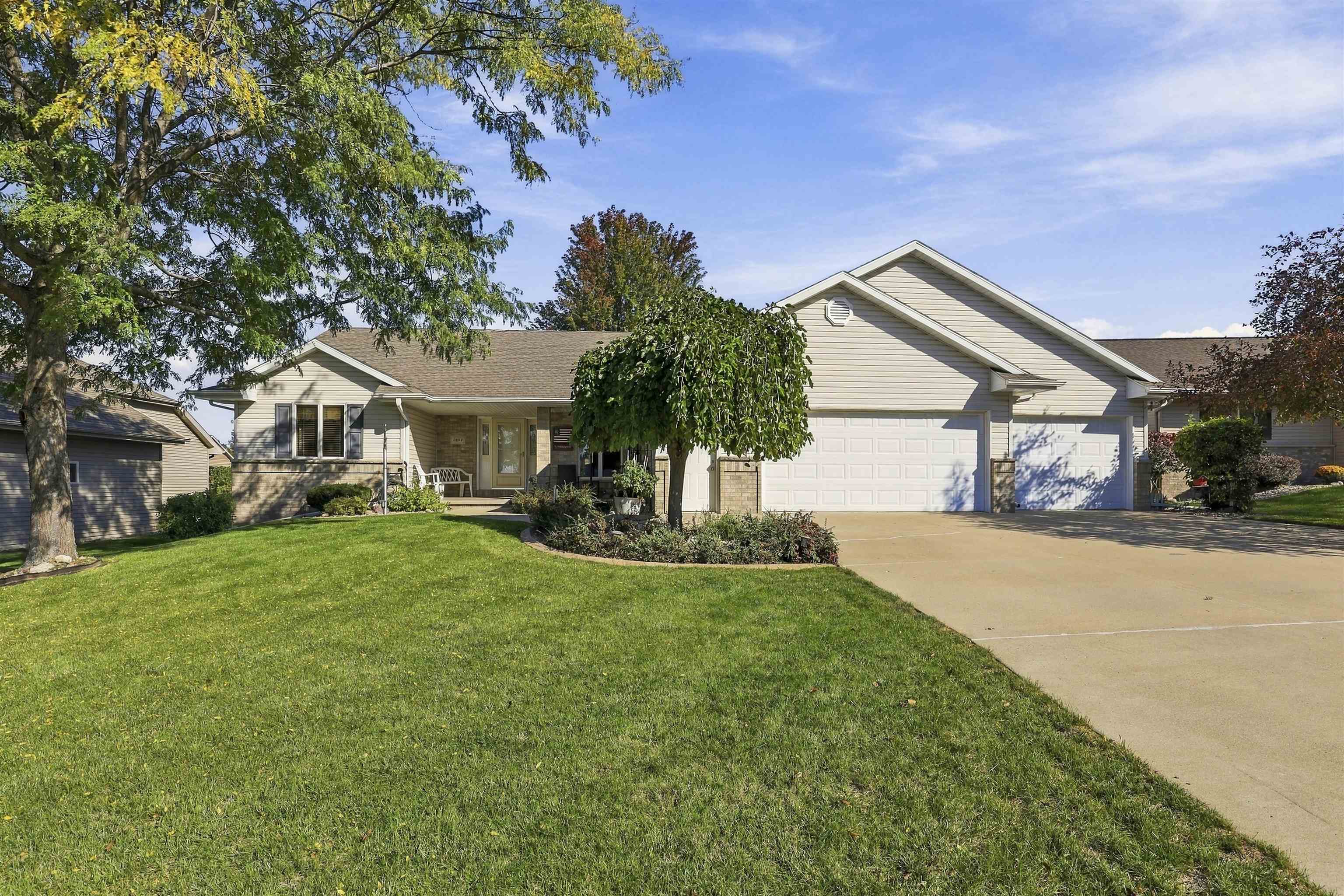 1394 W MASON RIDGE Court