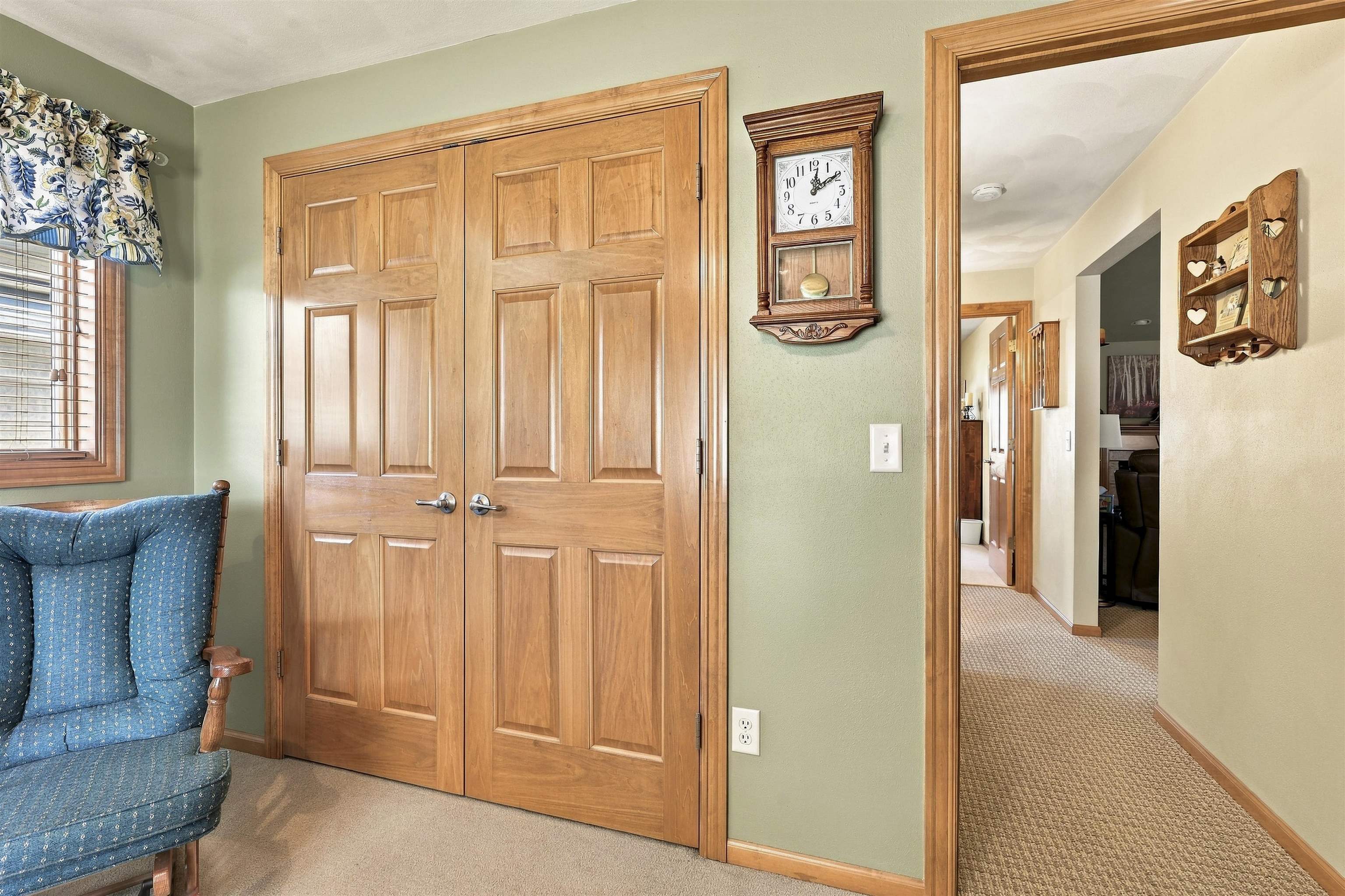 1394 W MASON RIDGE Court