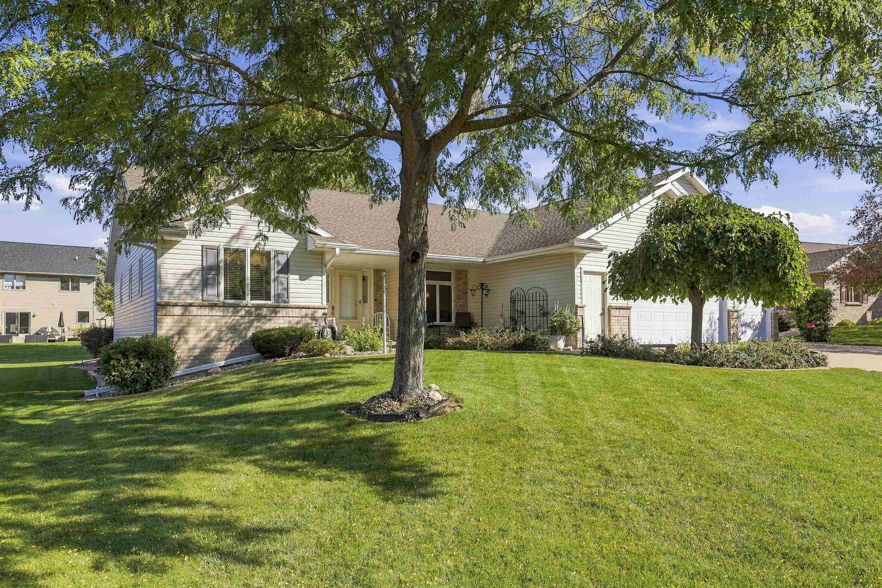 1394 W MASON RIDGE Court