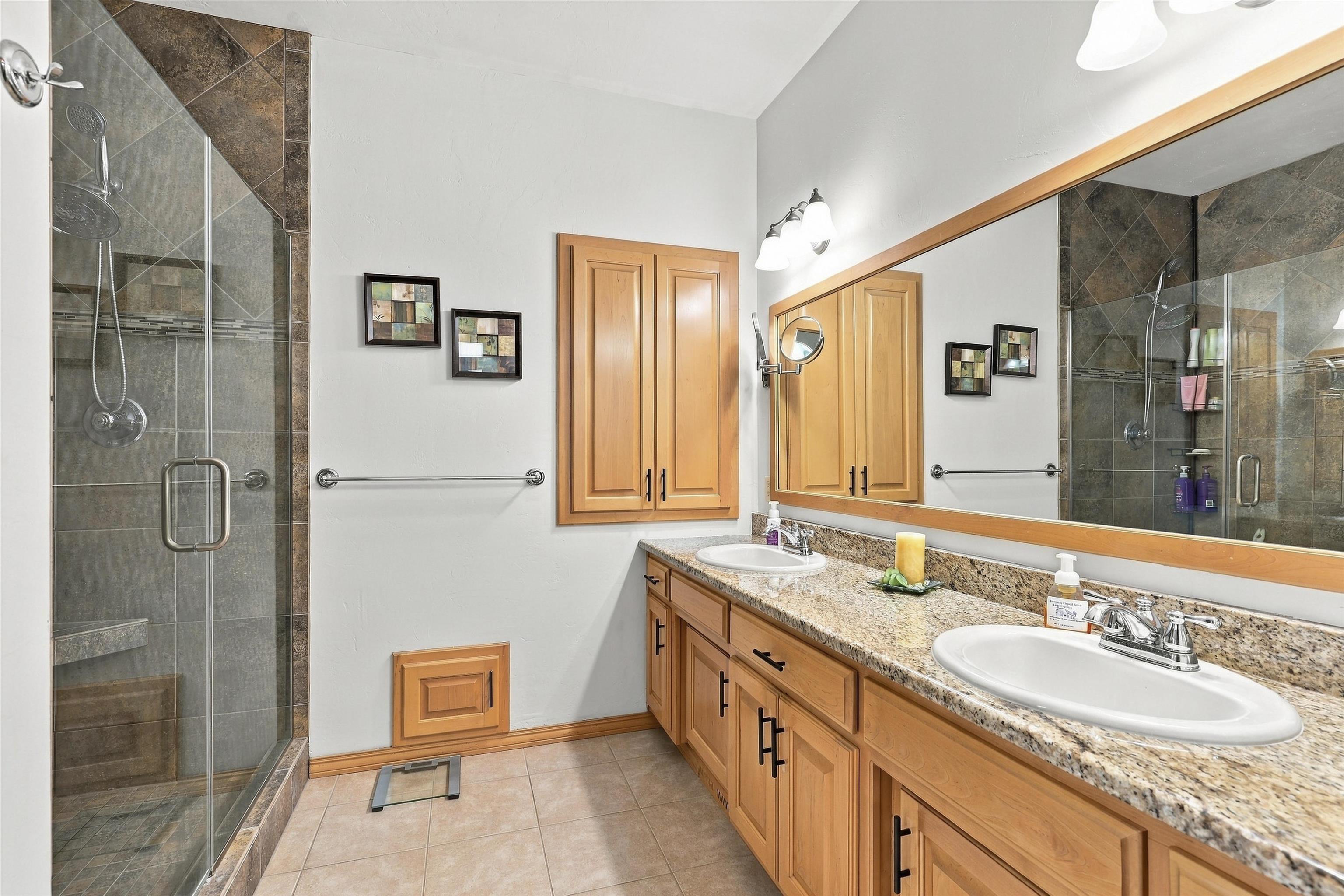 180 GOLF COURSE Drive