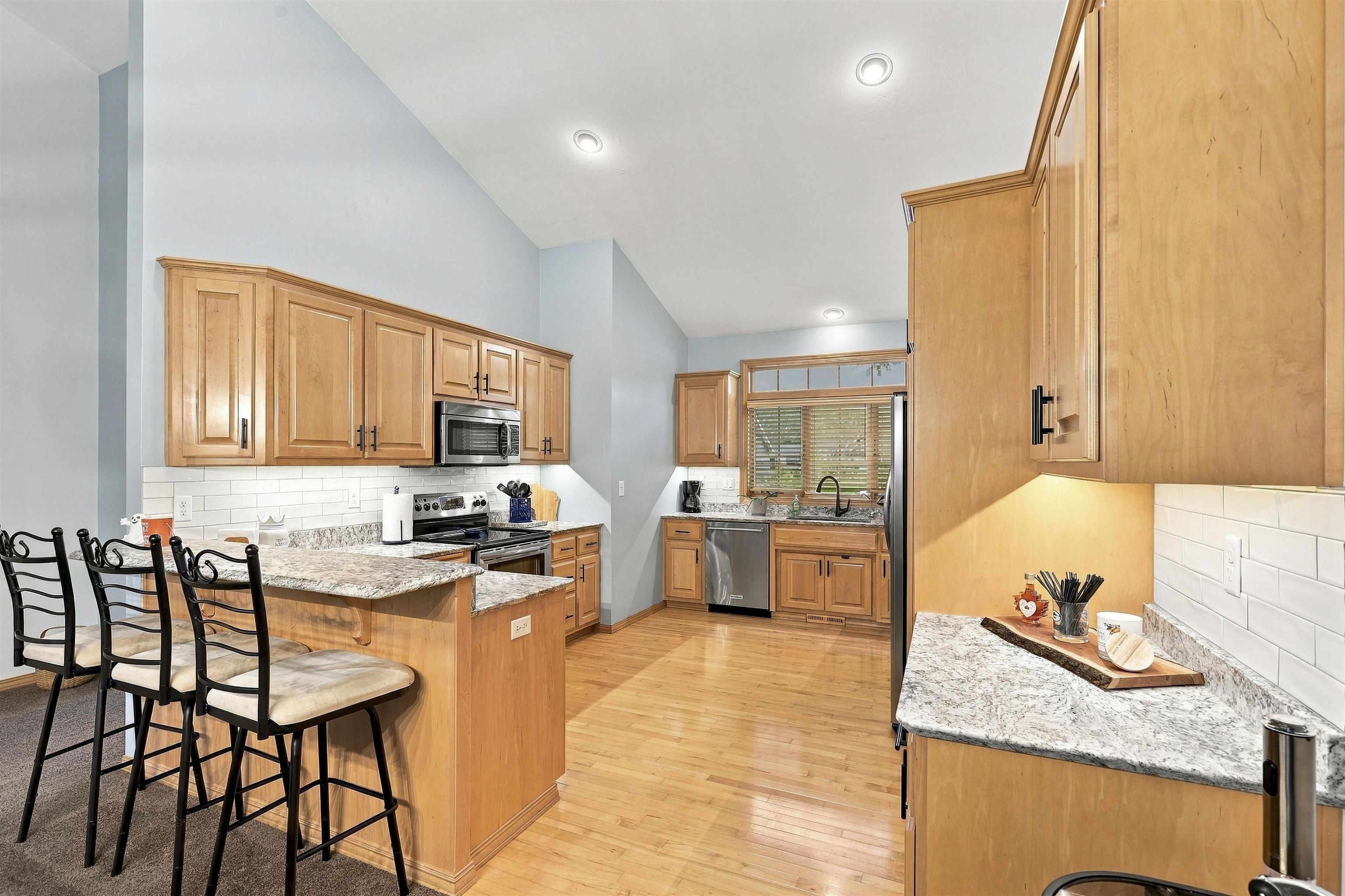 180 GOLF COURSE Drive