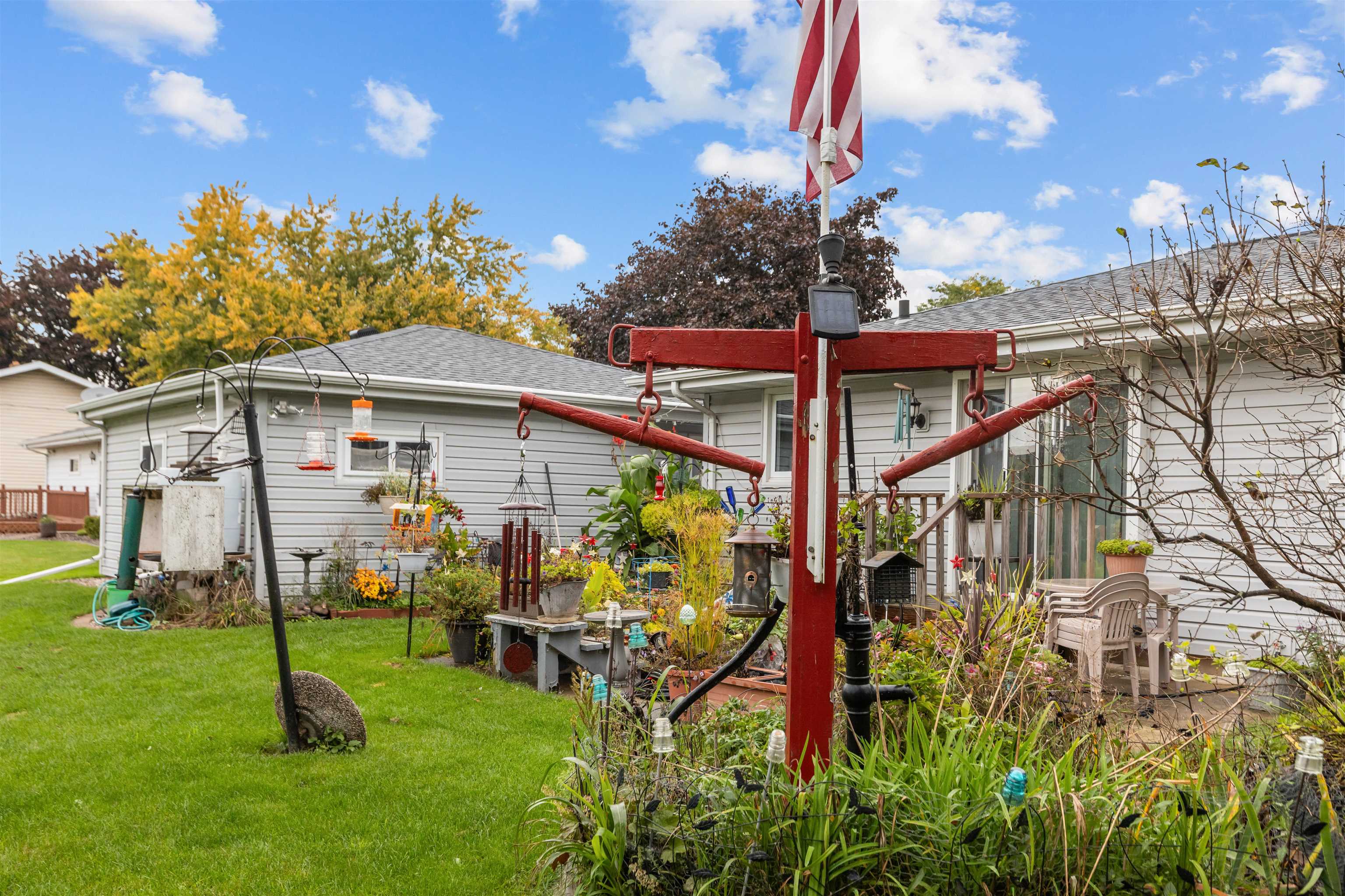 N4131 GARVEY Avenue