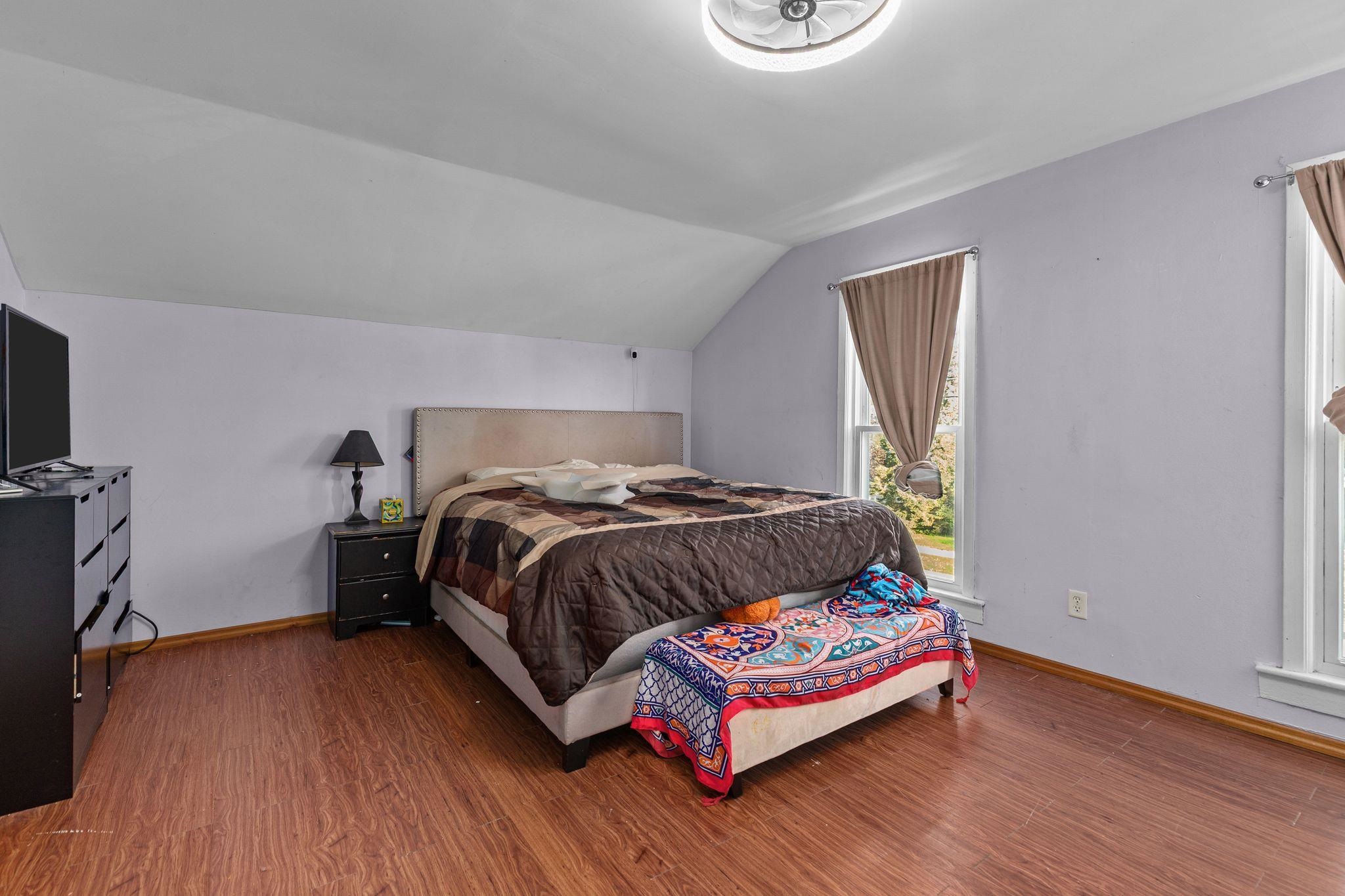 333 W 11TH Avenue