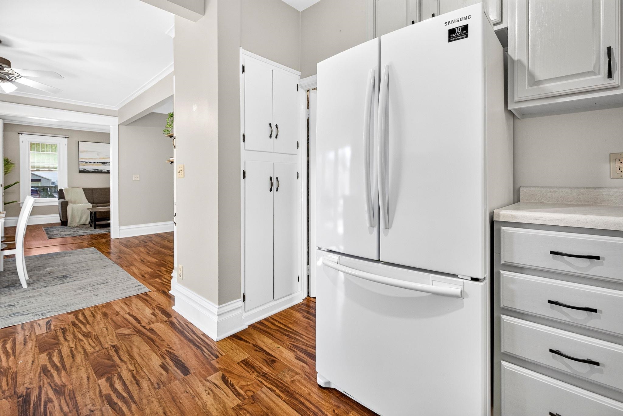 210 W 16TH Avenue