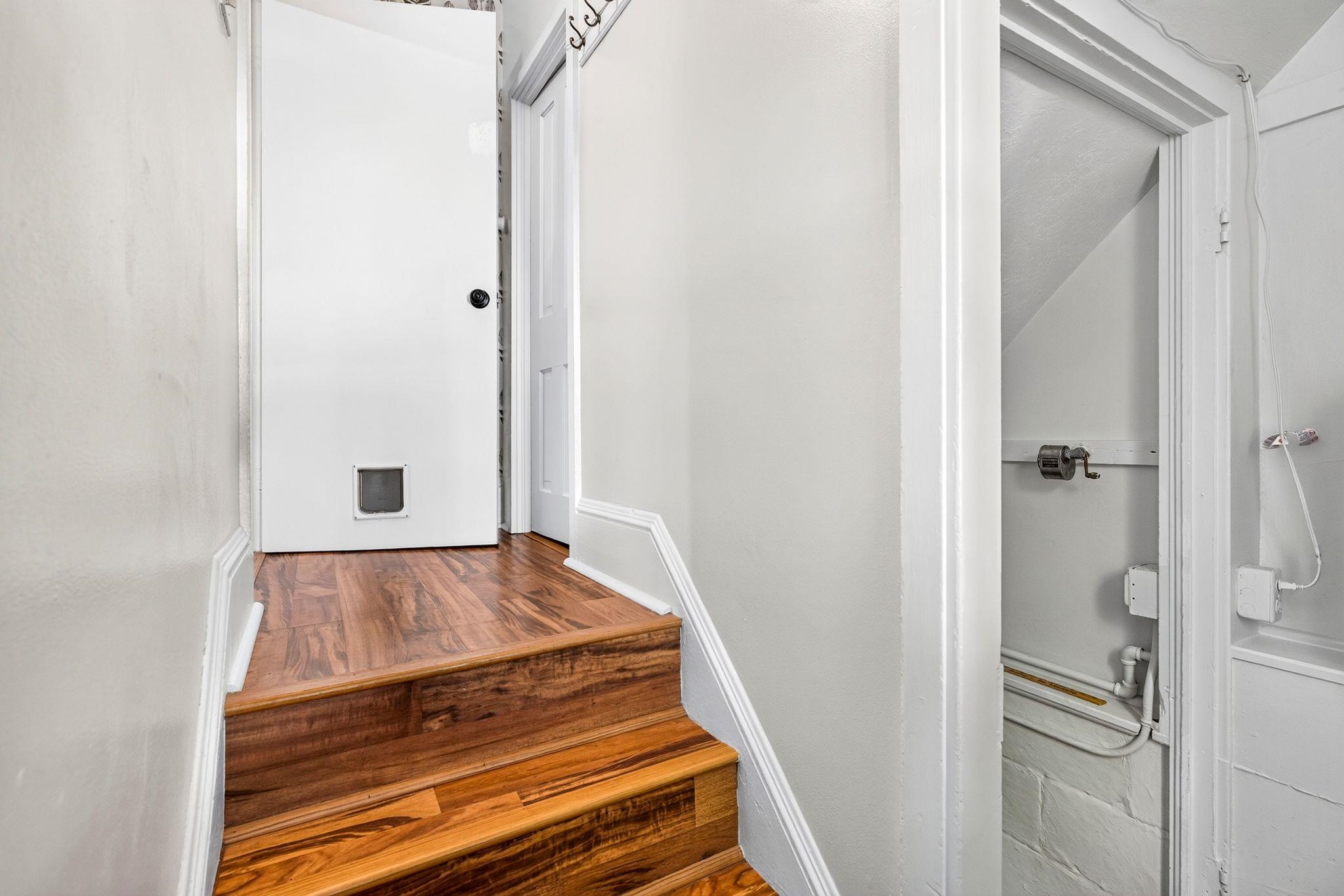 210 W 16TH Avenue