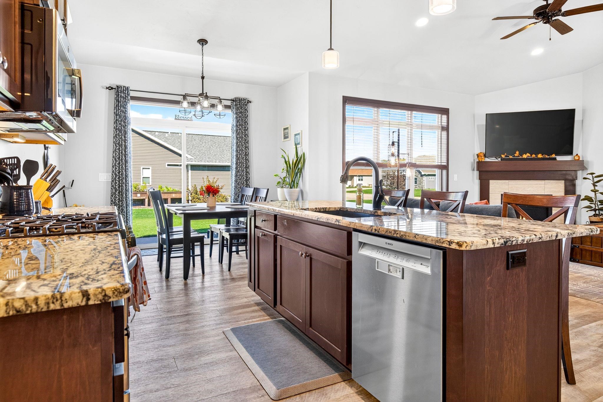 2224 MADELYNN Lane