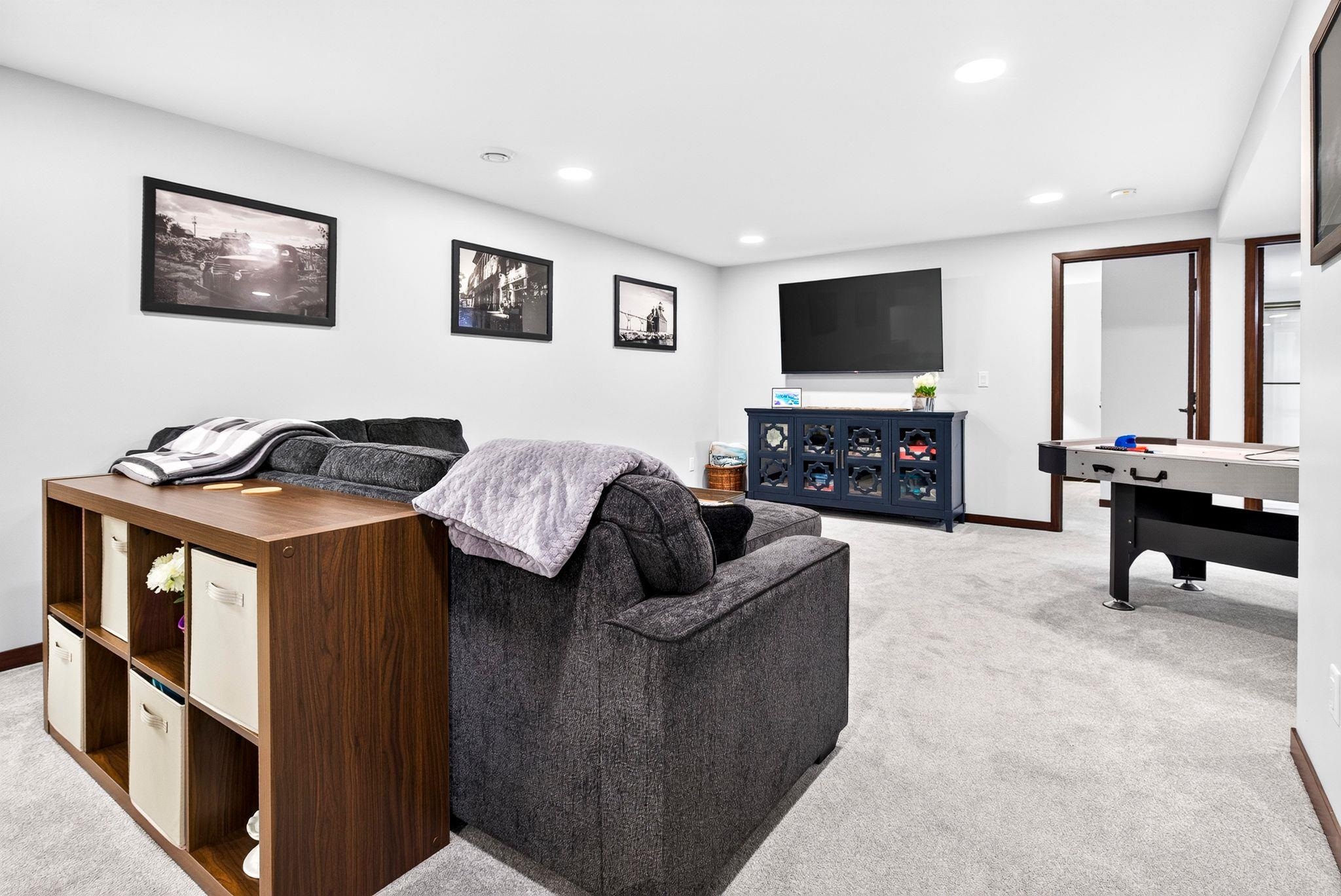 2224 MADELYNN Lane