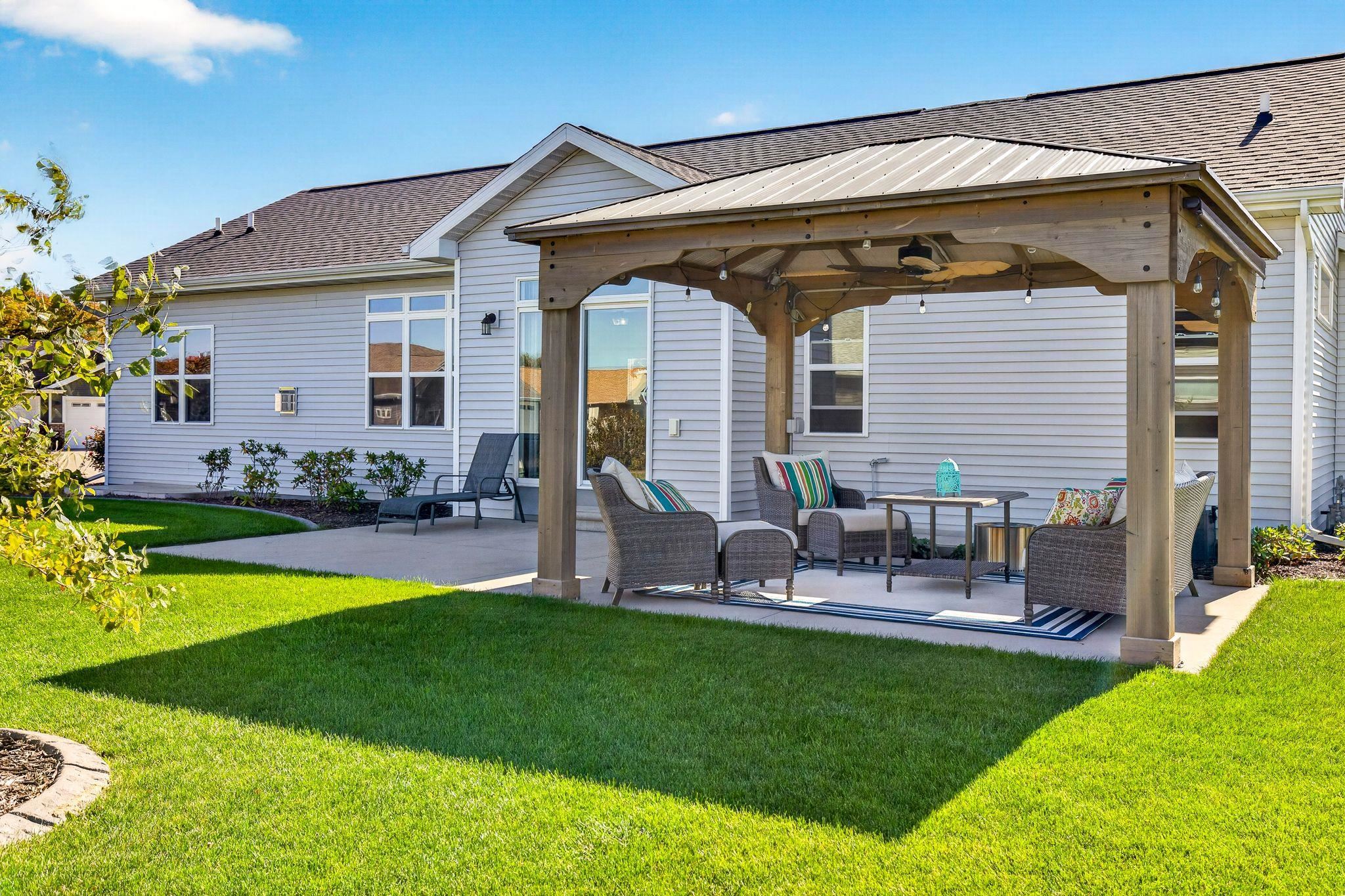 2224 MADELYNN Lane