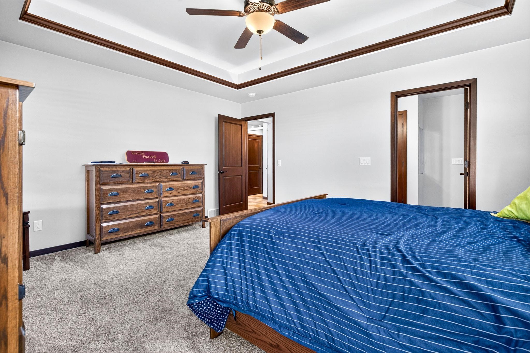 2224 MADELYNN Lane