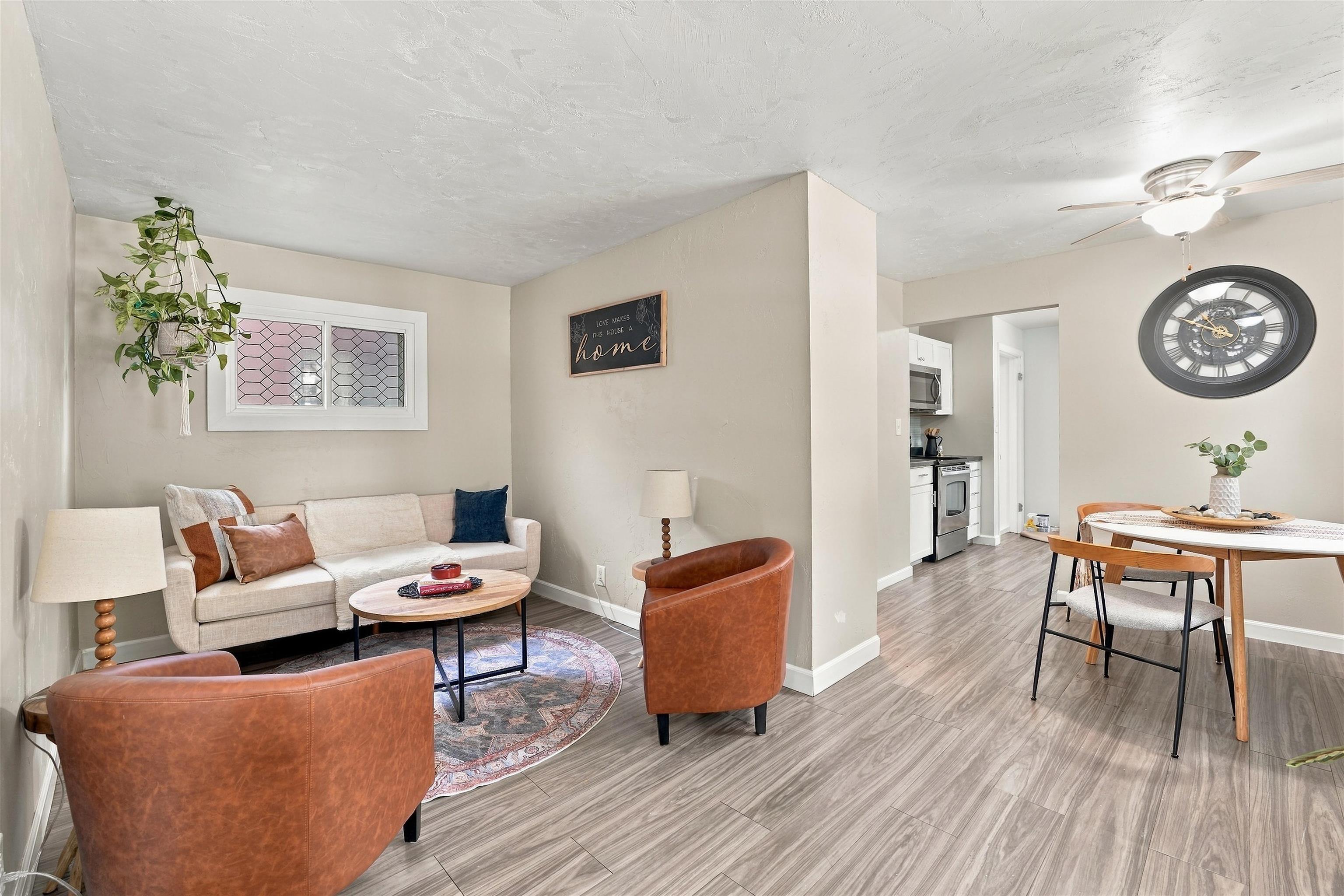 1005 W 4TH Street