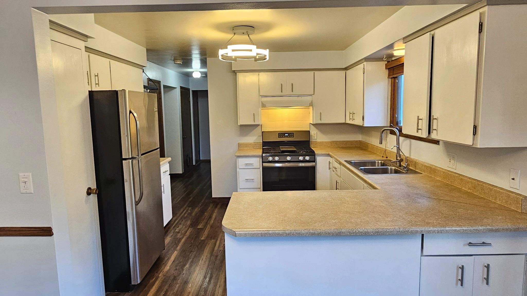 24 WEIMAR Court