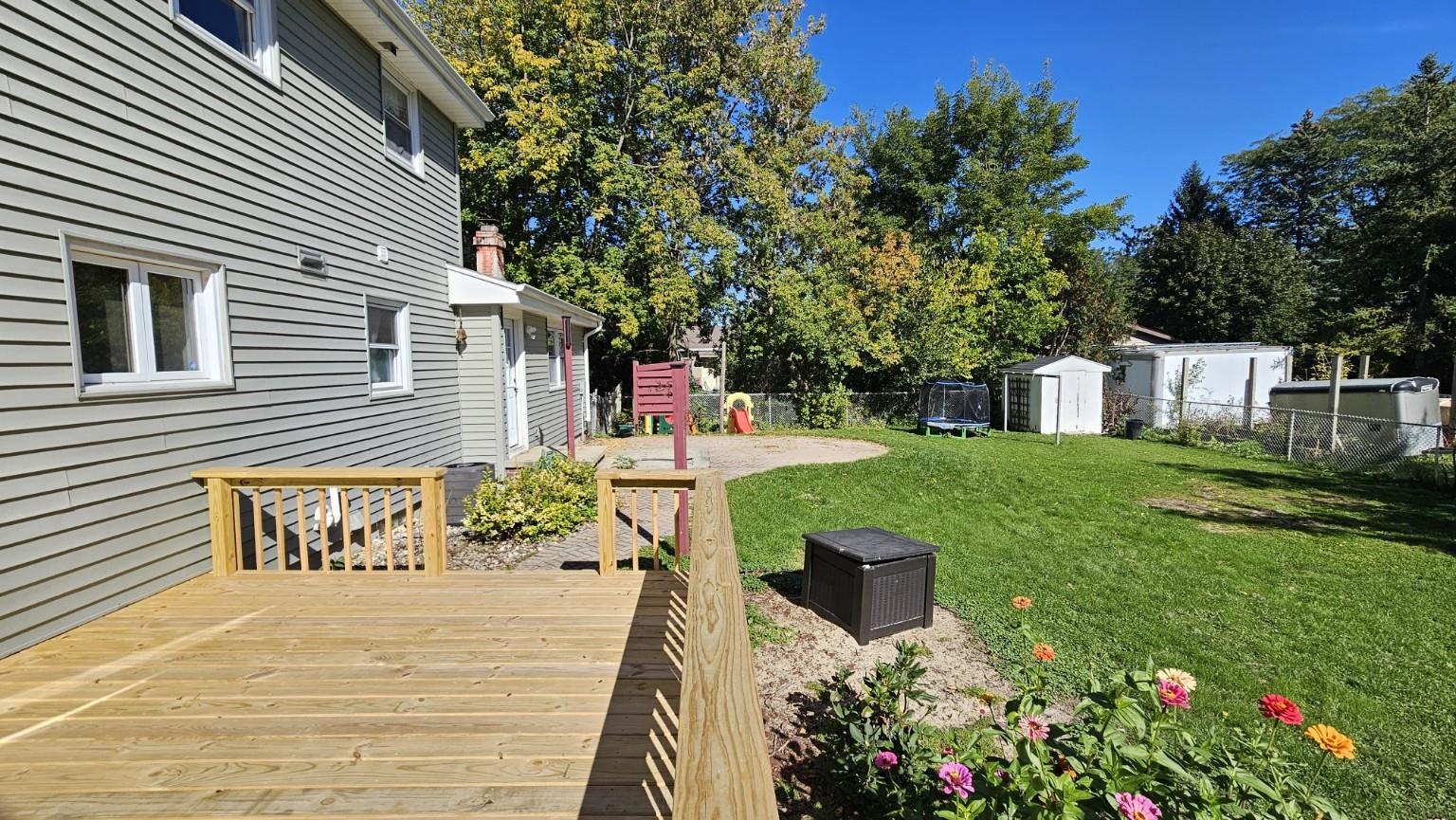 24 WEIMAR Court