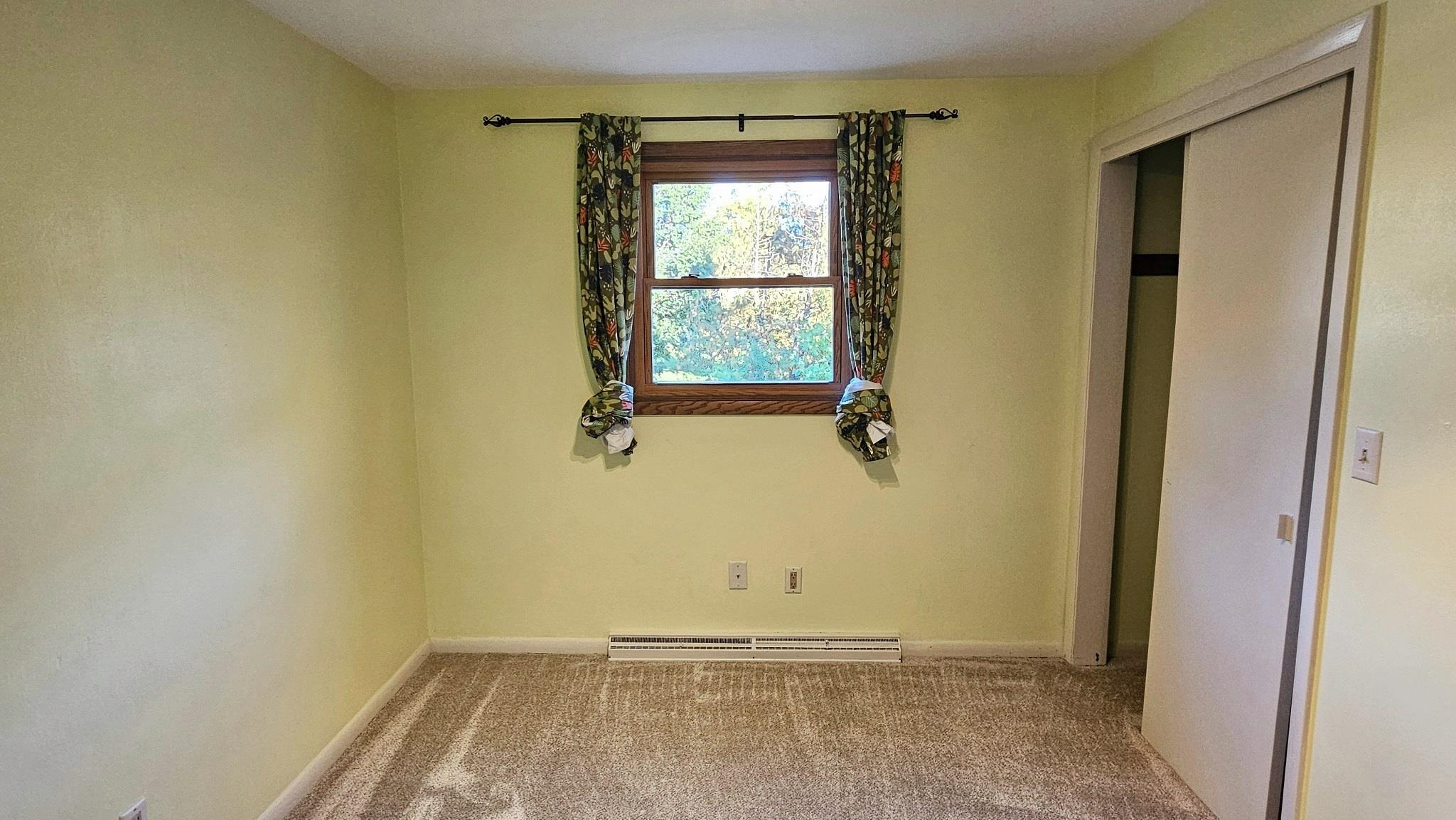 24 WEIMAR Court