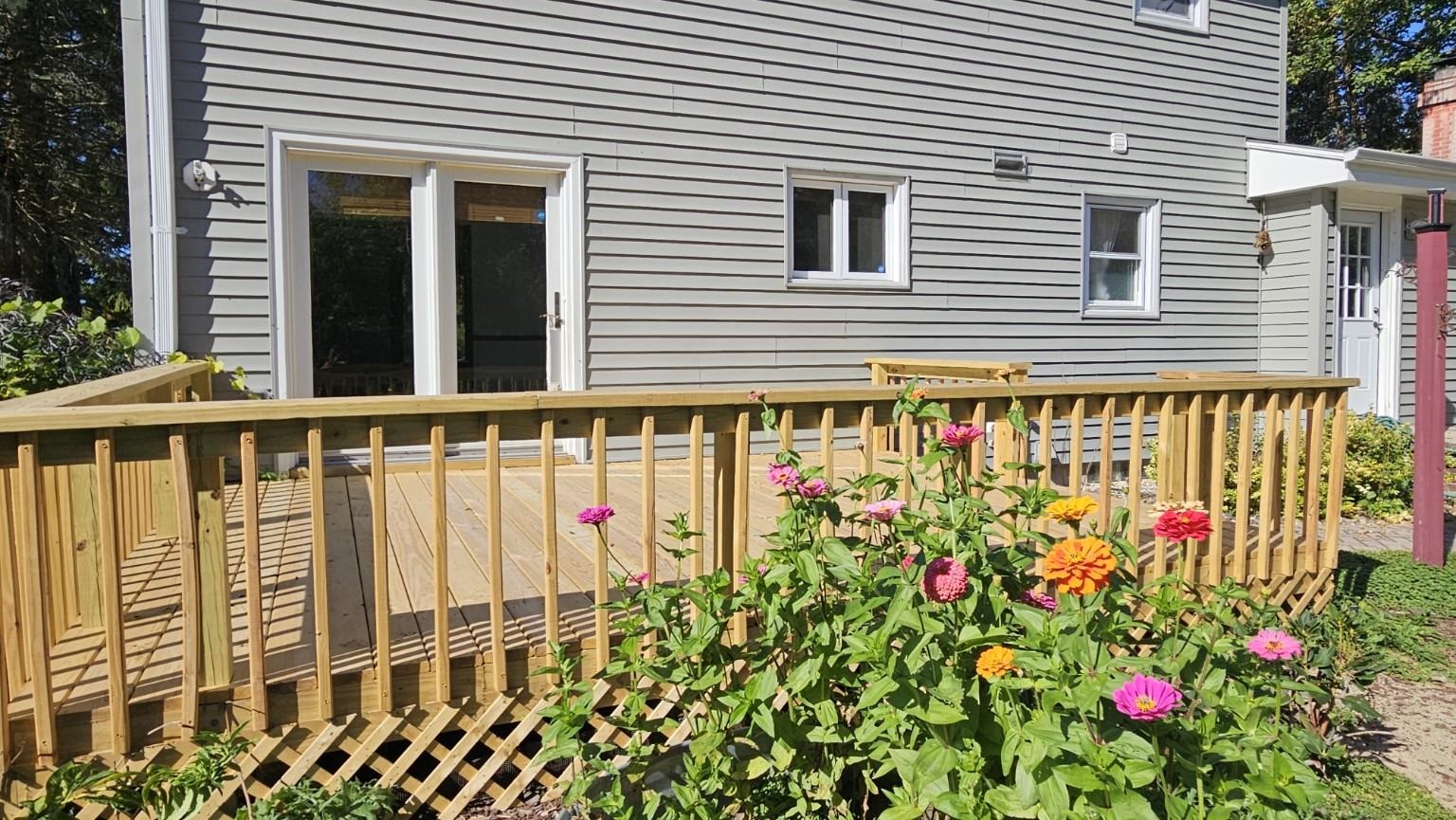 24 WEIMAR Court