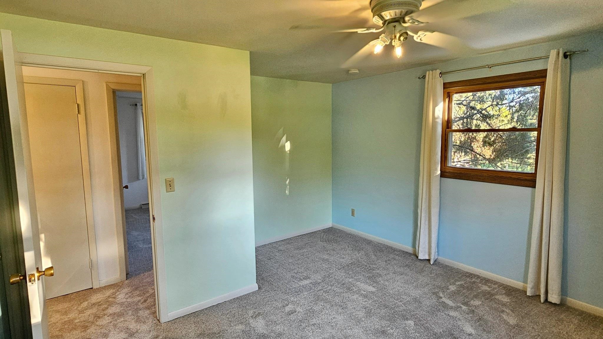 24 WEIMAR Court