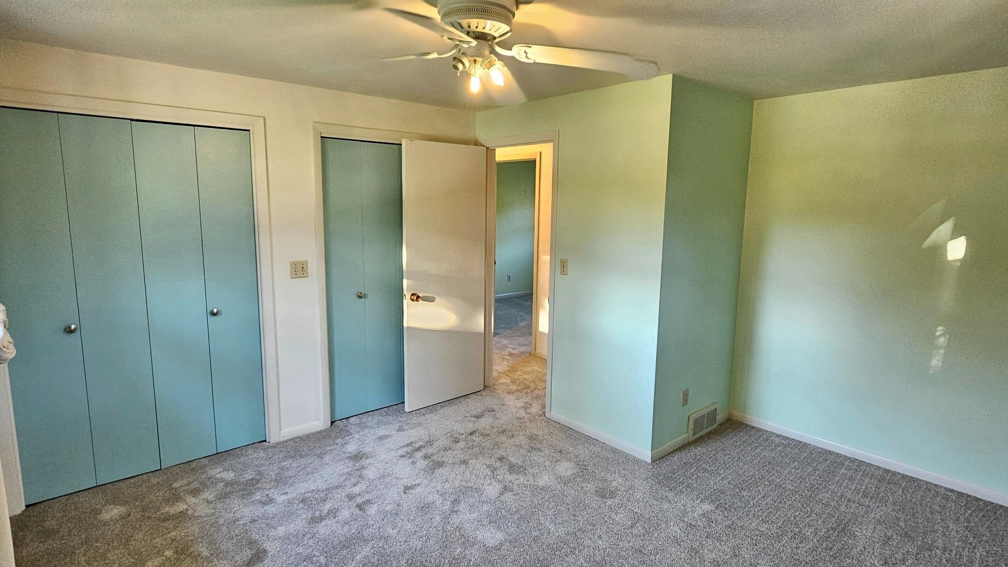 24 WEIMAR Court